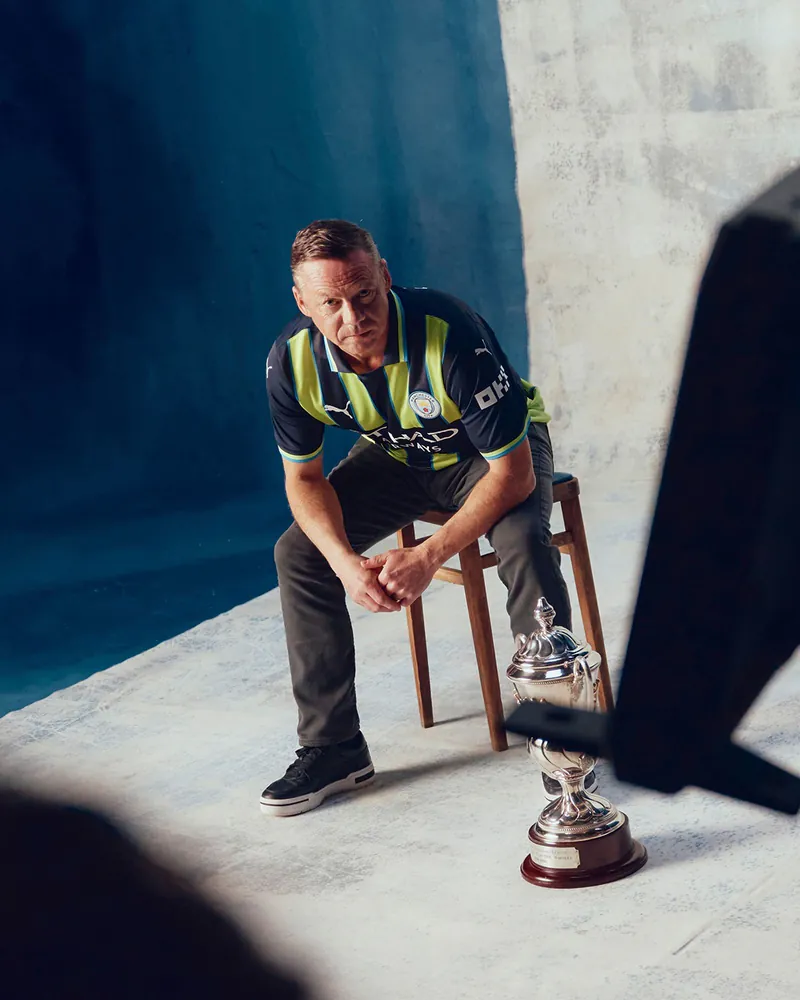 24-25 season Manchester City away Haaland jersey