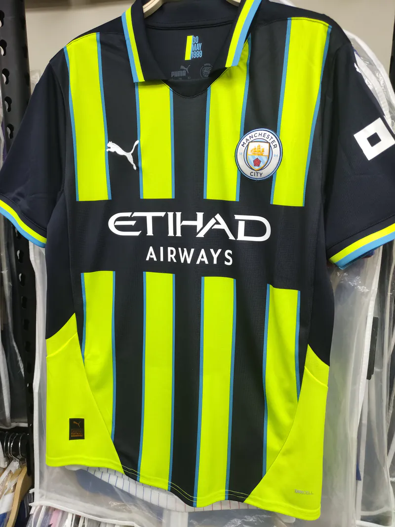 24-25 season Manchester City away Haaland jersey
