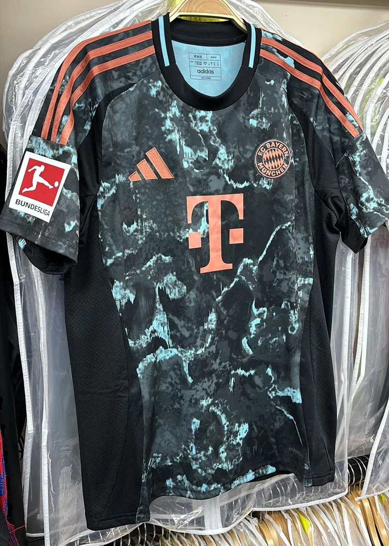 24-25 season Bayern Munich away Kane jersey