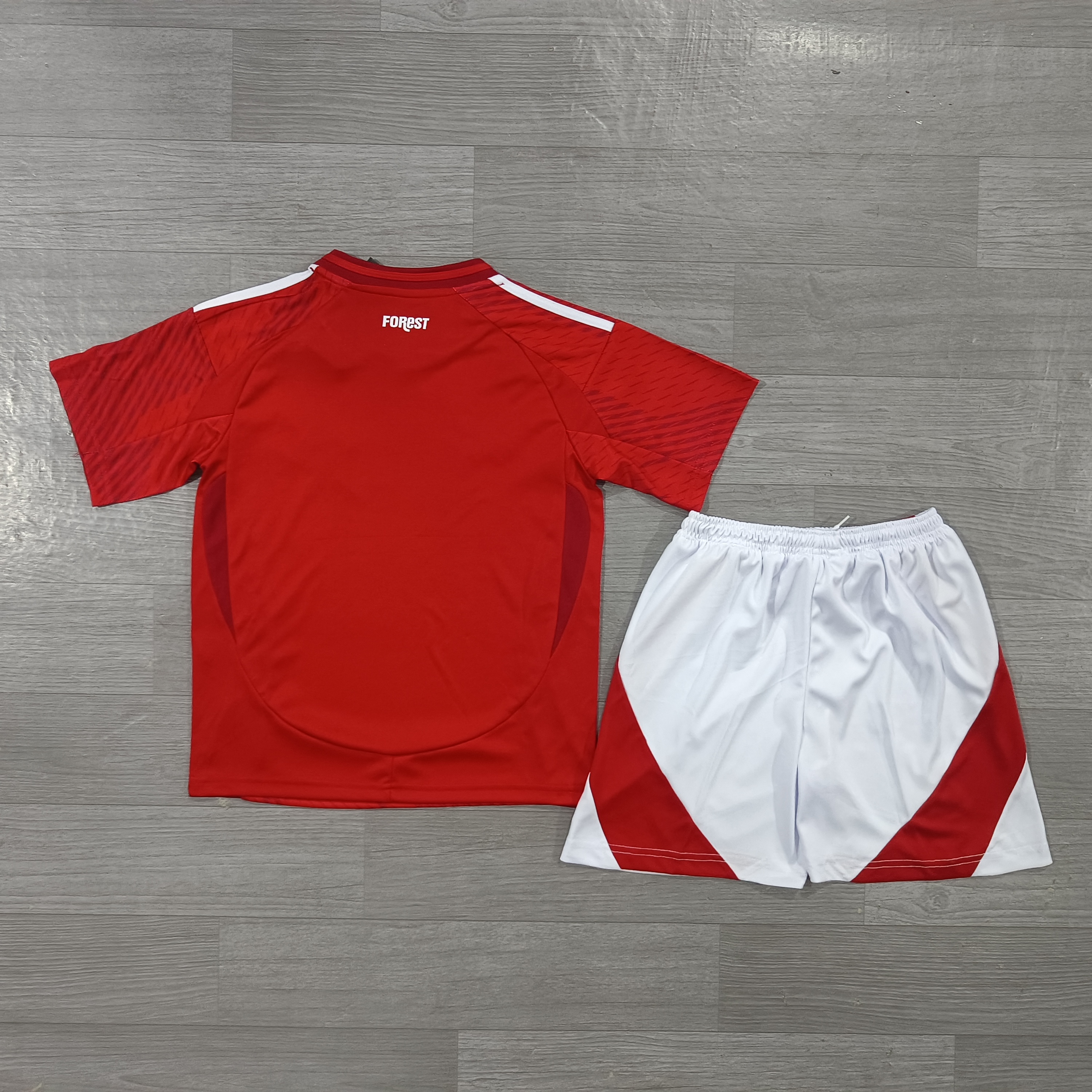 24-25 Nottingham Forest home children's football uniform set