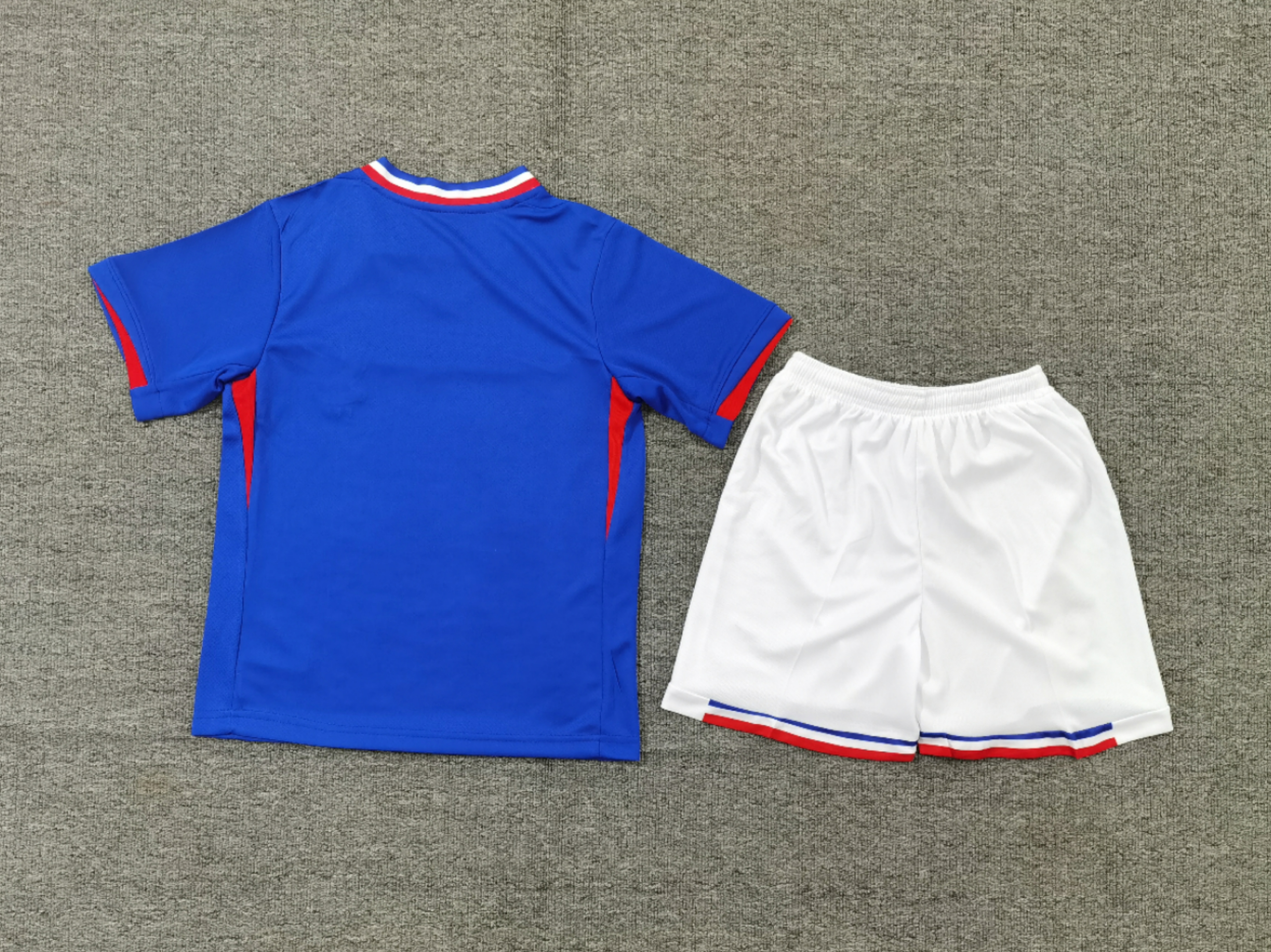 24-25法国主场儿童足球服套装