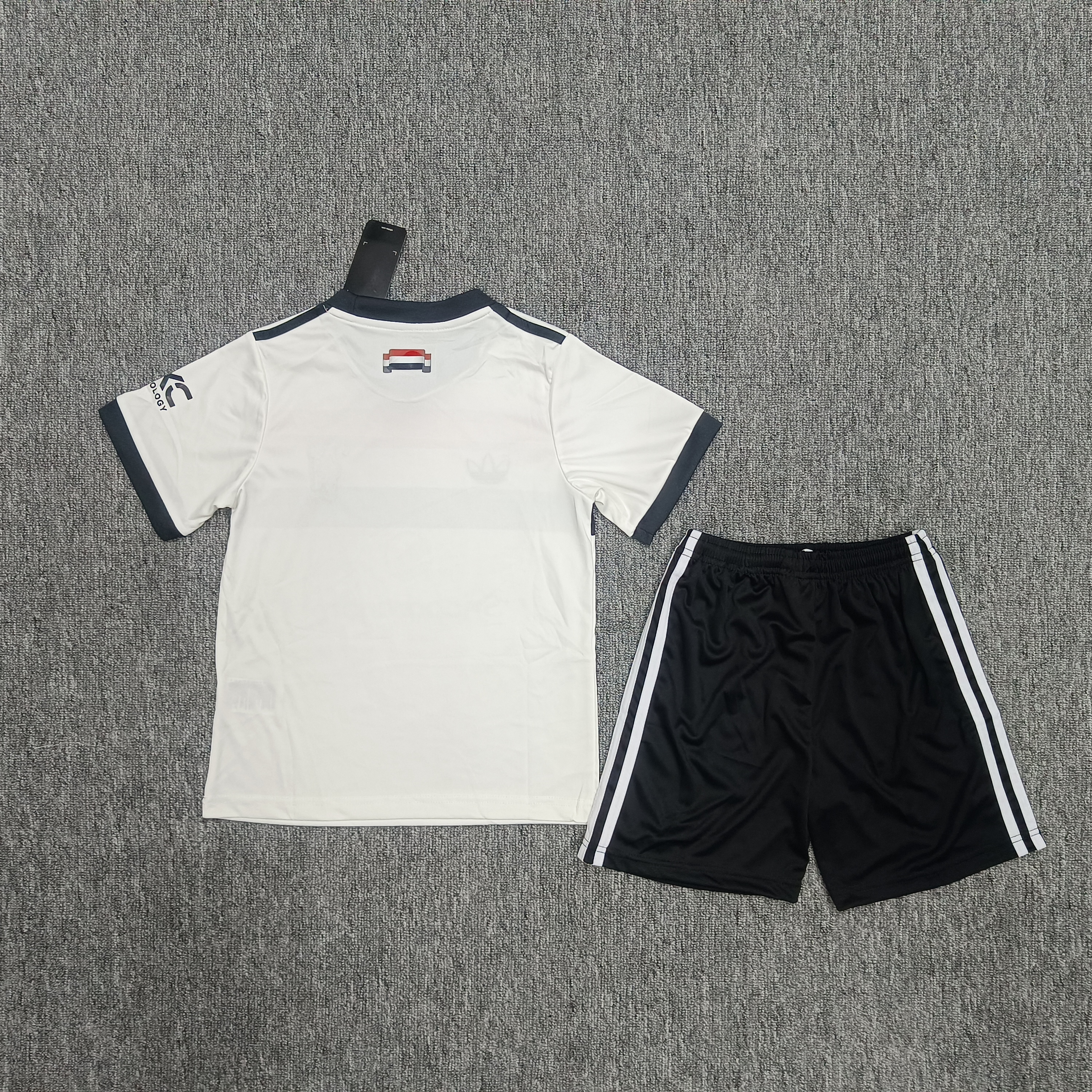 24-25 Manchester United second away children's football uniform set