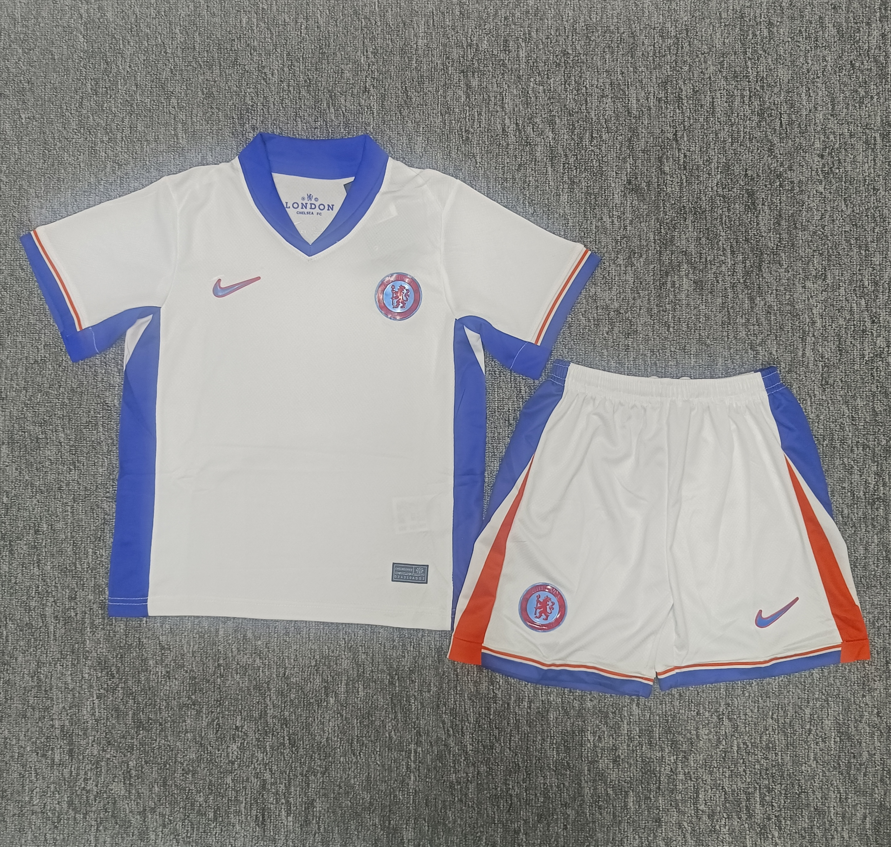 24-25 Chelsea away children's football uniform set