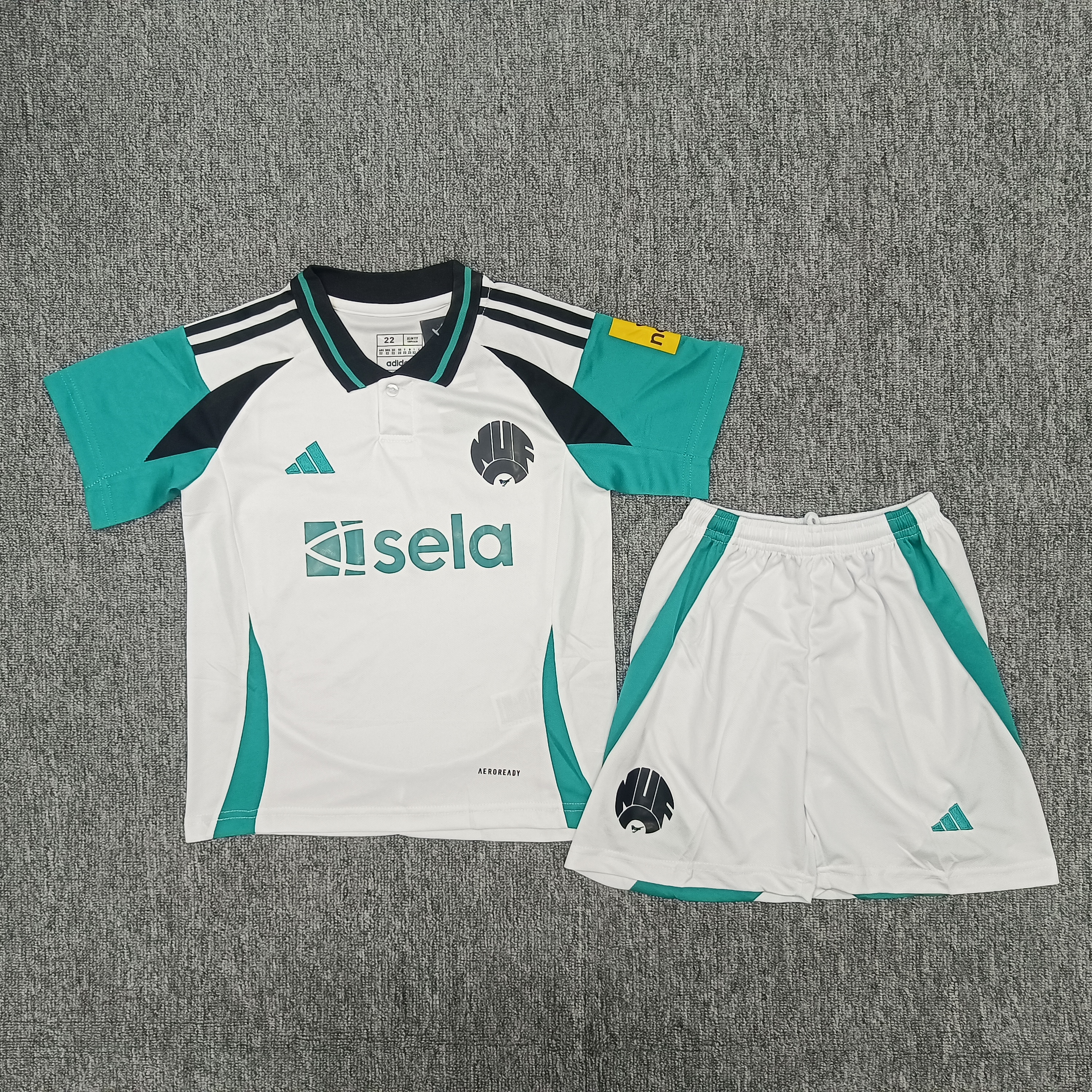 24-25 Newcastle 2 Away children's football uniform set