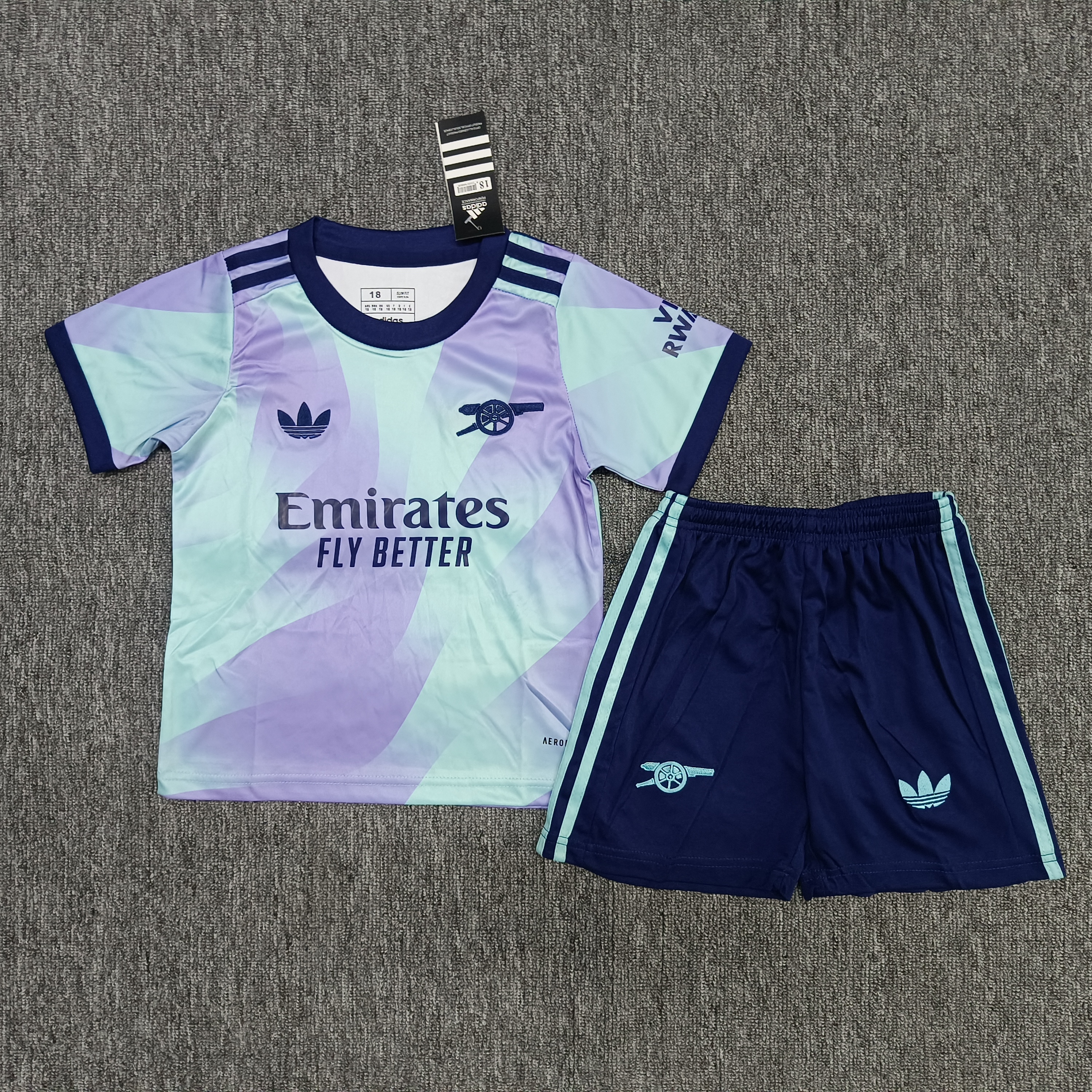 Arsenal 24-25 away children's football set