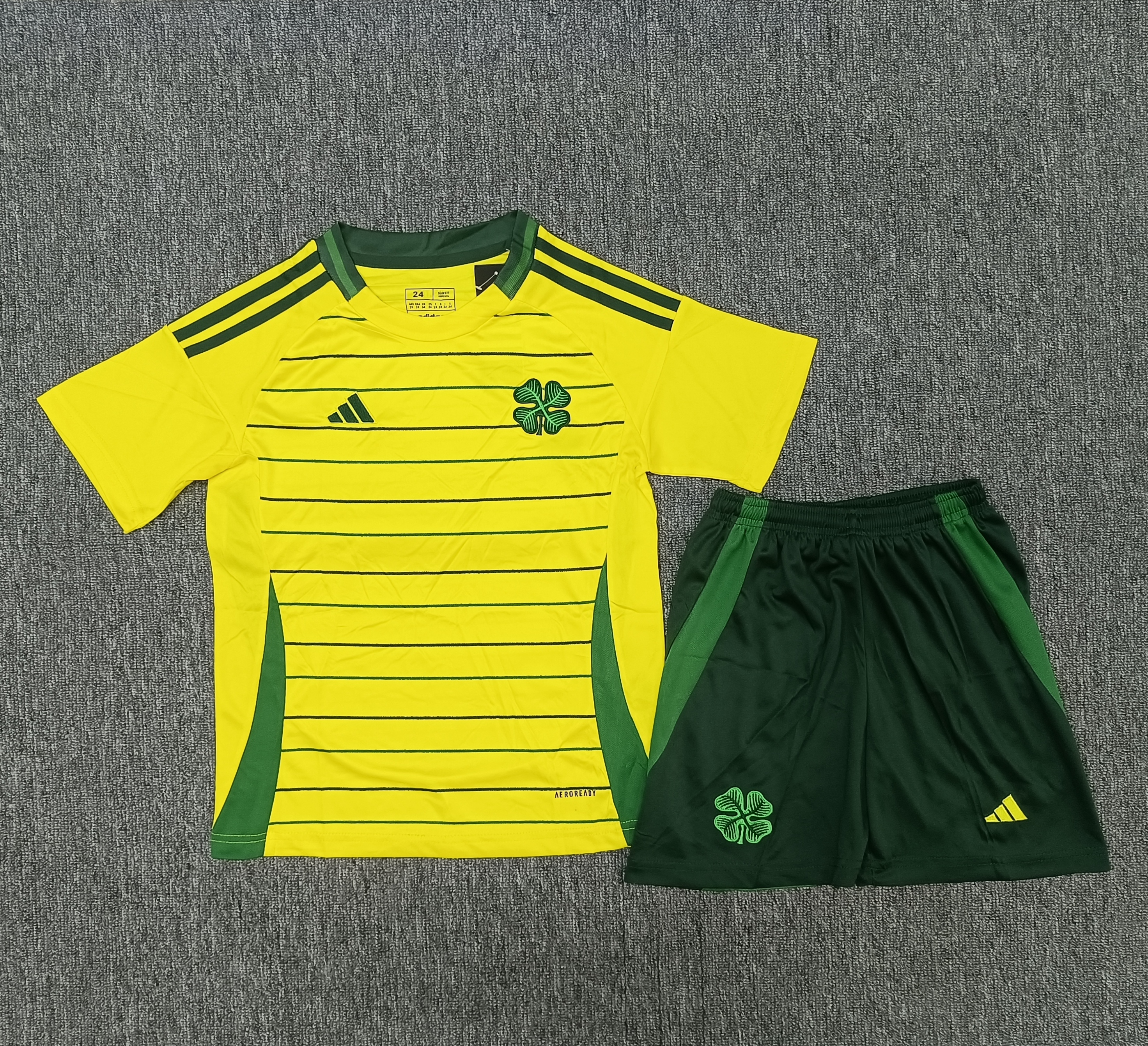 24-25凯尔特人客场儿童足球服套装