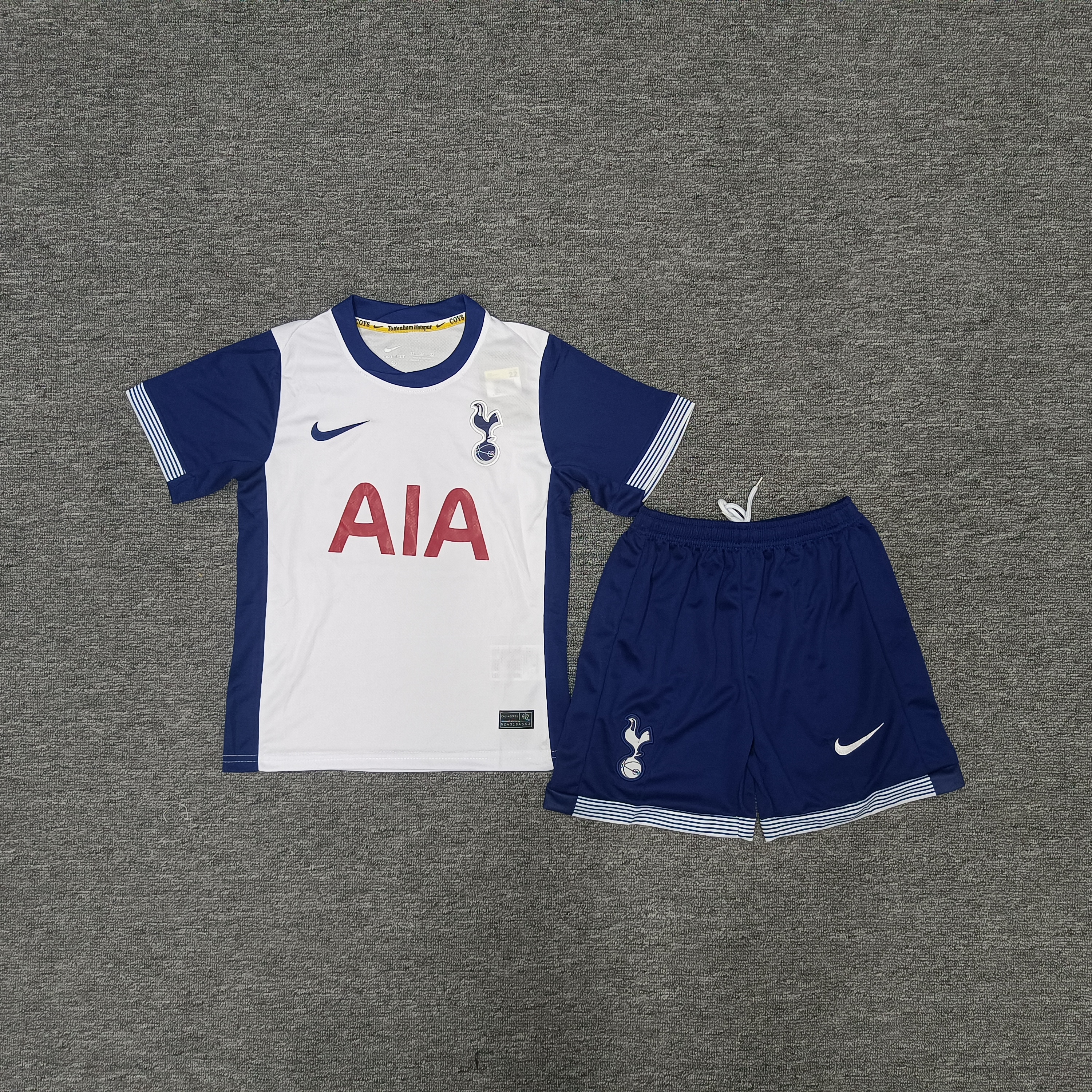 Tottenham Hotspur home children's football uniform set for 24-25