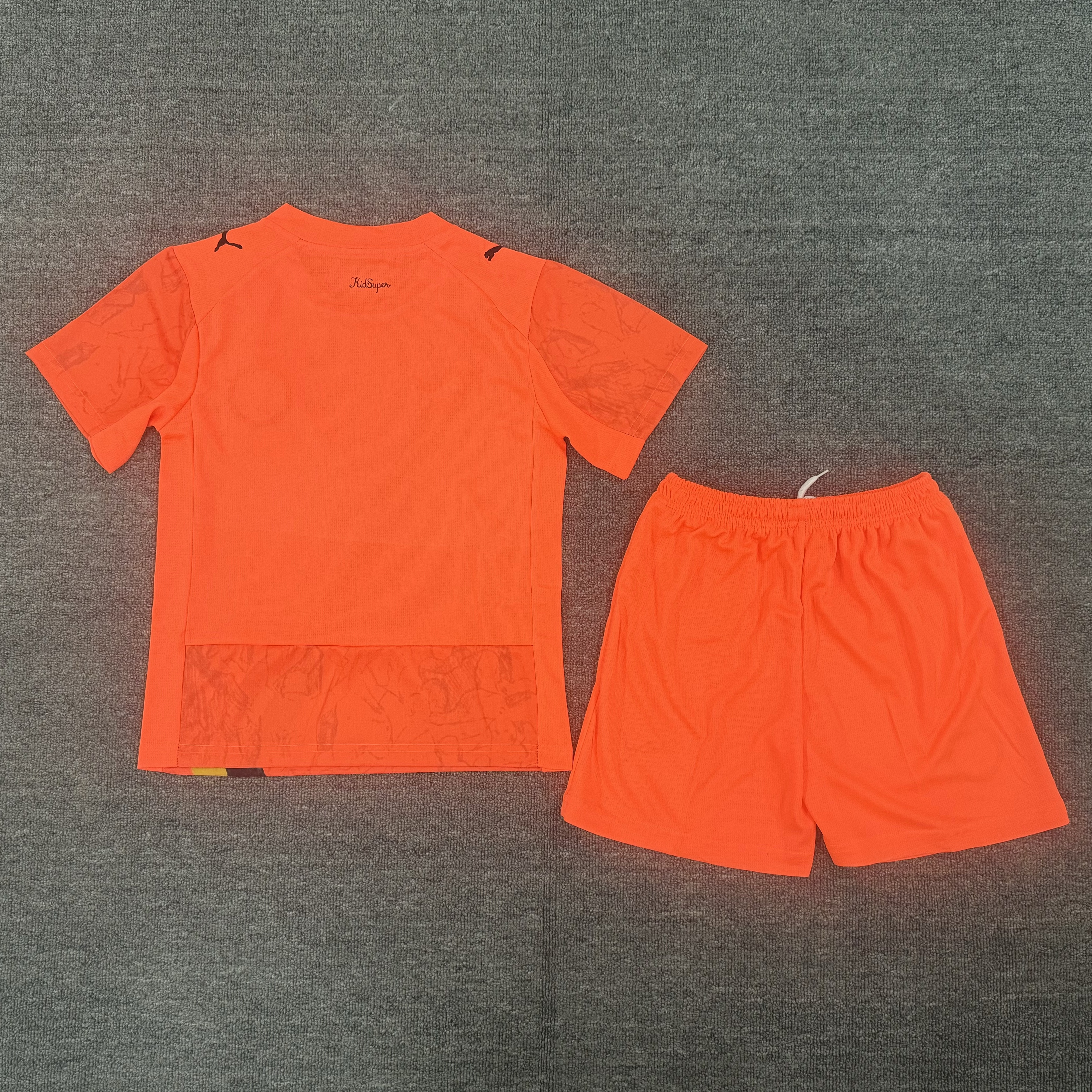 Manchester City's second away game 16-28 children's football uniform set