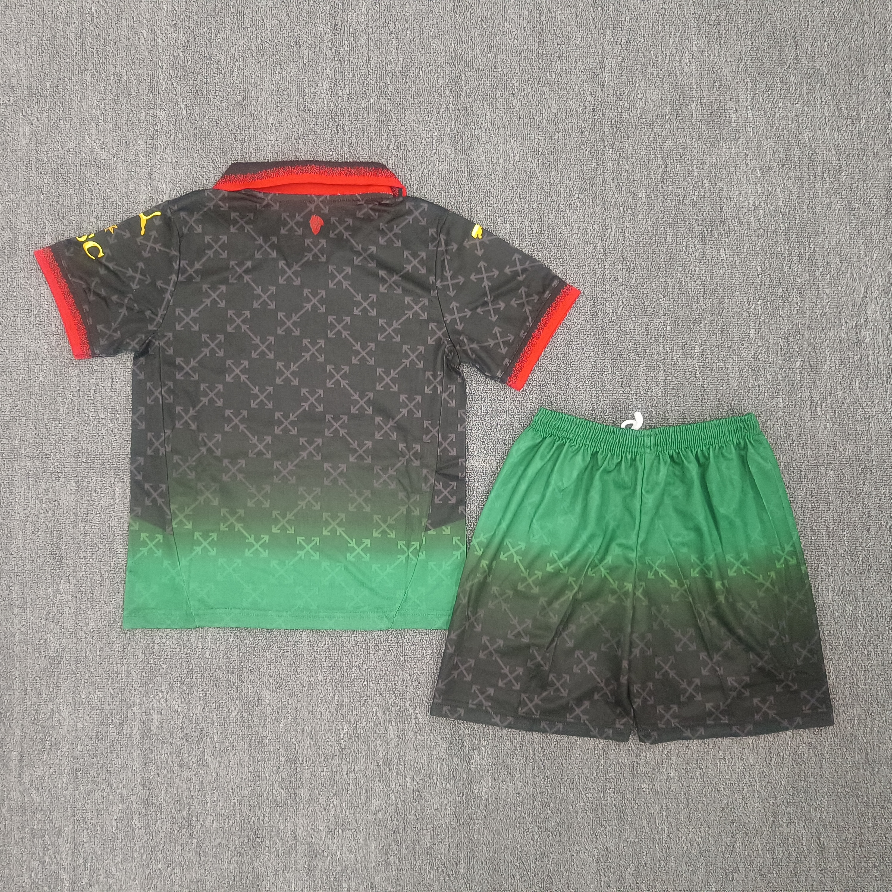 AC Four away black and green 16-28 yards children's football uniform set