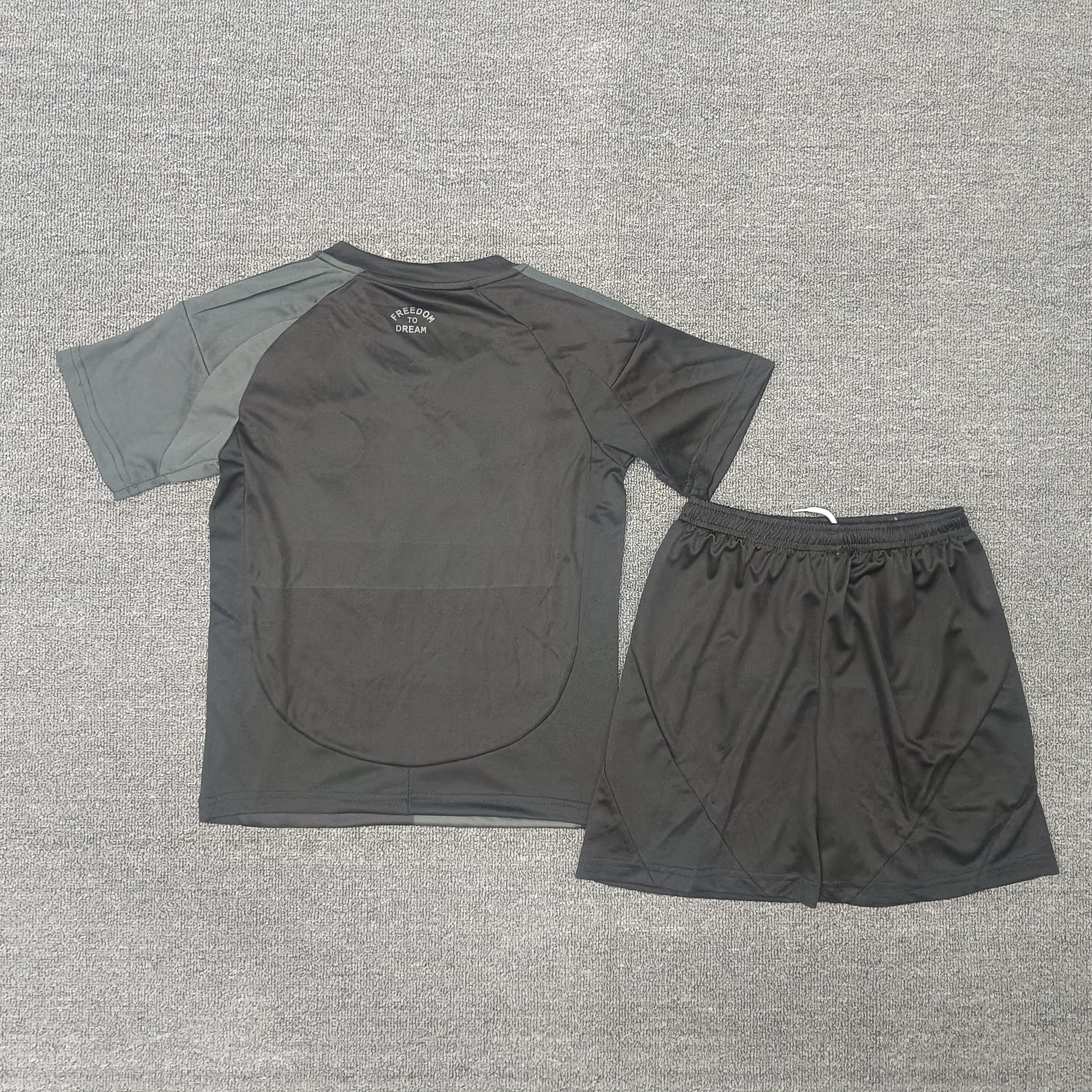 25-26 Miami away 16-28 yards children's football uniform set