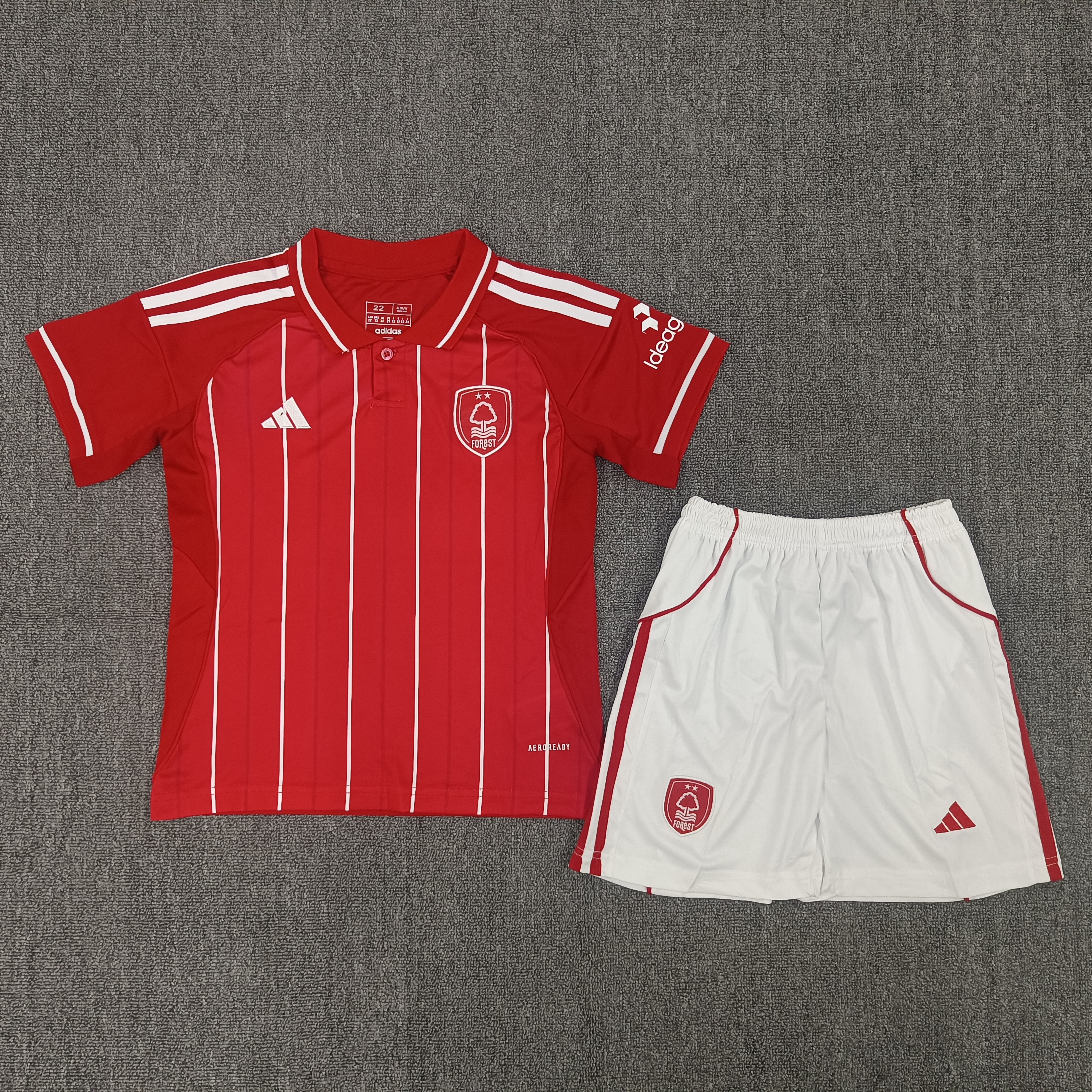 Nottingham Forest home 16-28 children's football uniform set