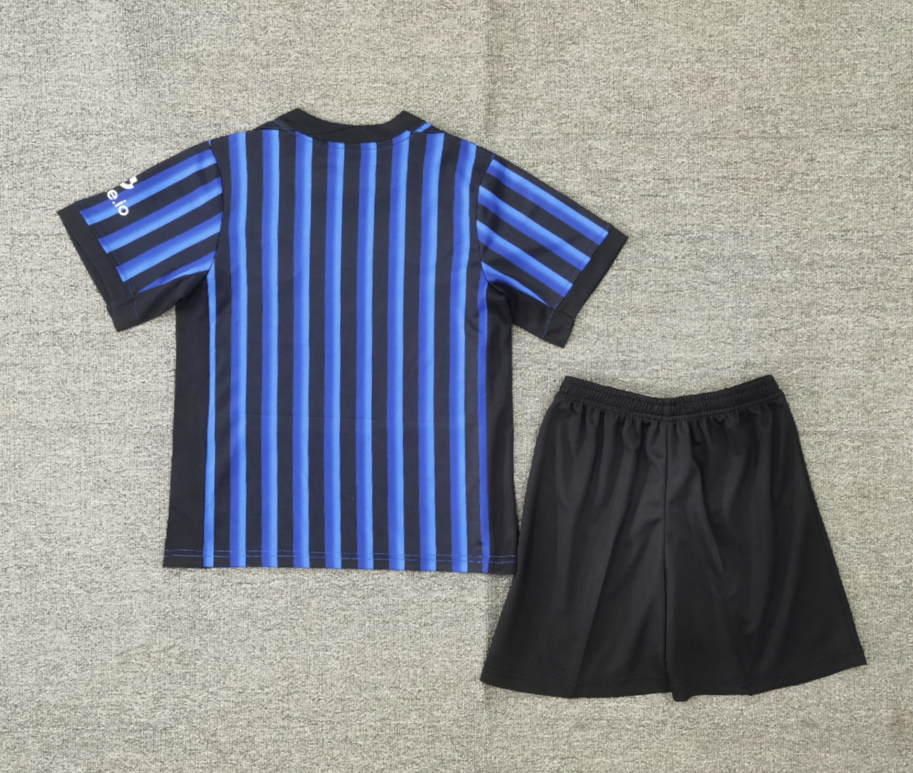 Inter Milan's home game 16-28 children's football uniform set