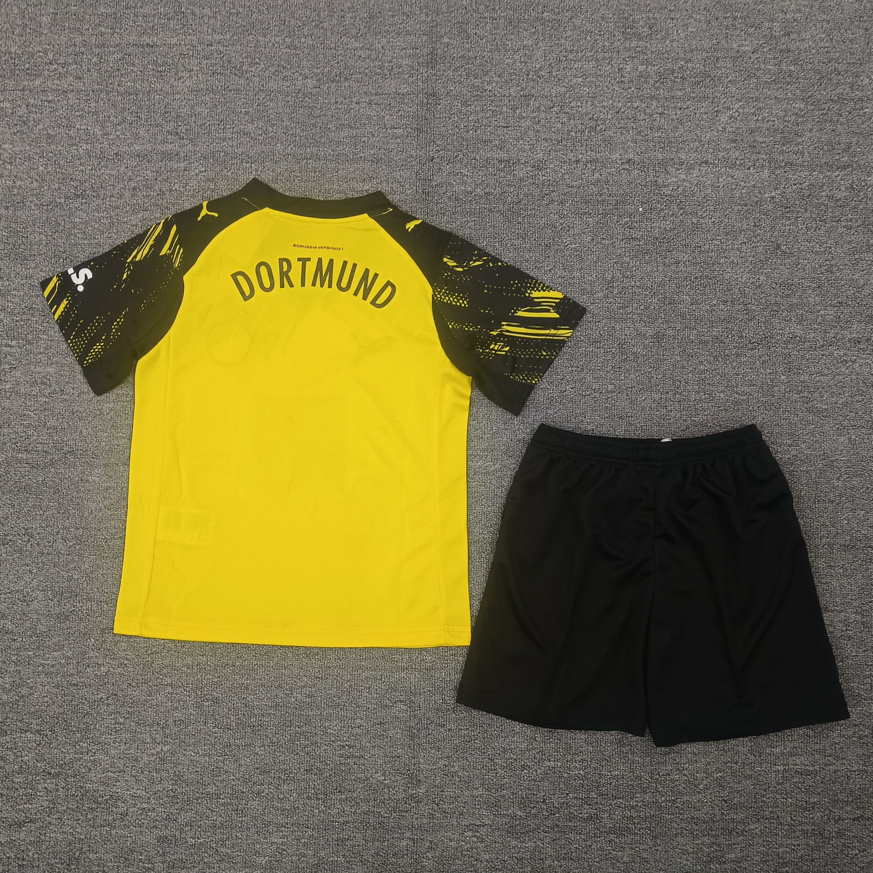 Dortmund home 16-28 children's football uniform set