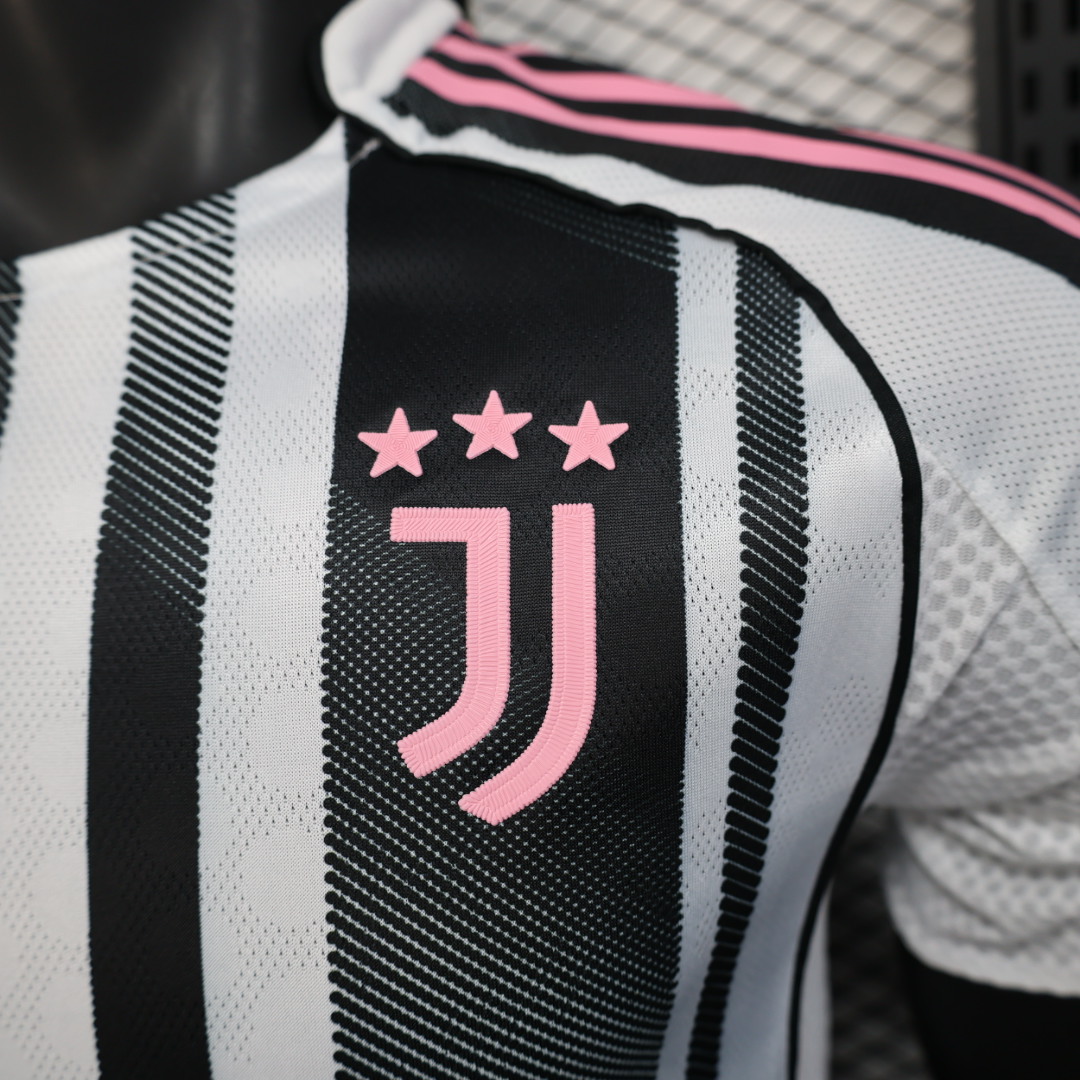 25-26 season Juventus home player version jersey