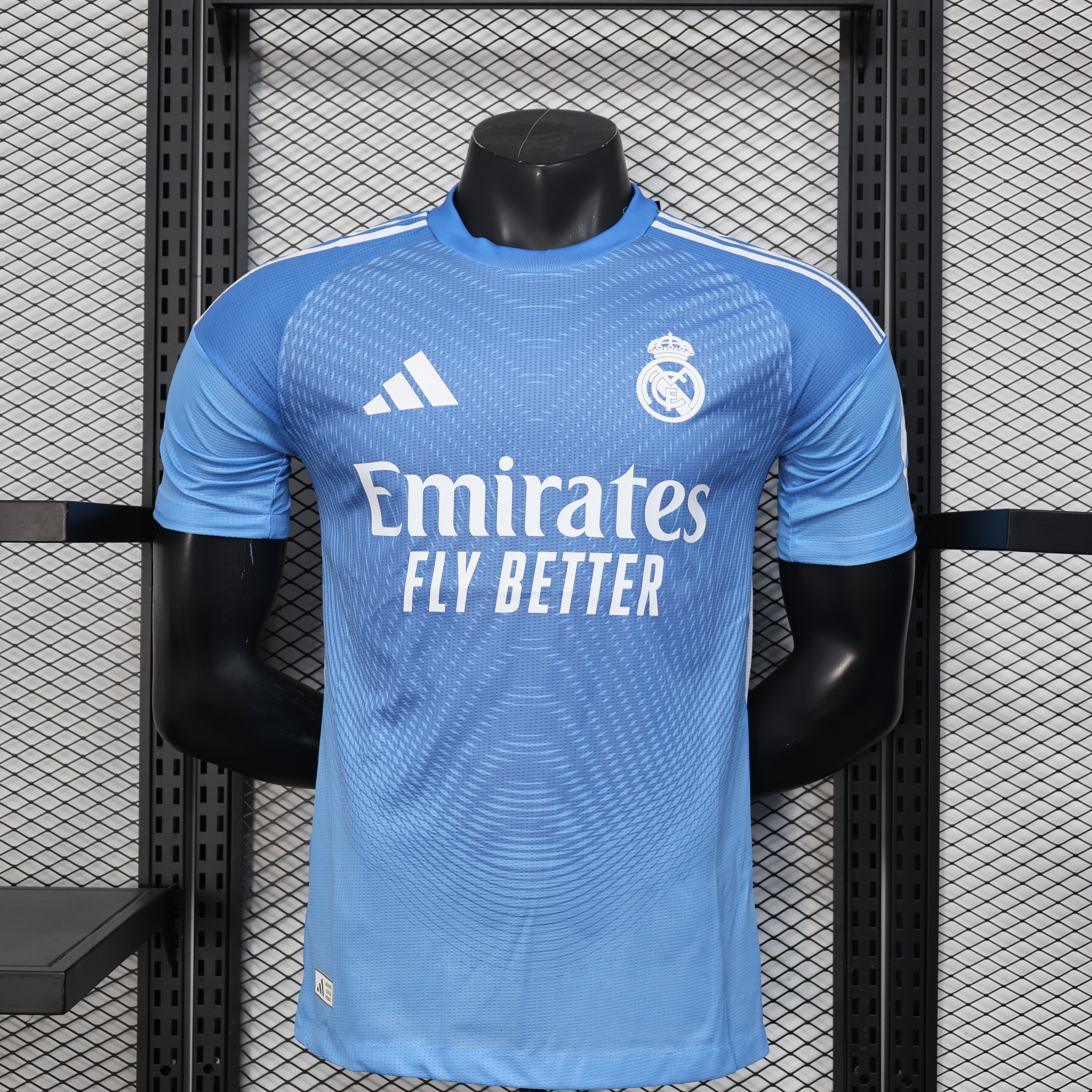 25-26 season Real Madrid goalkeeper jersey