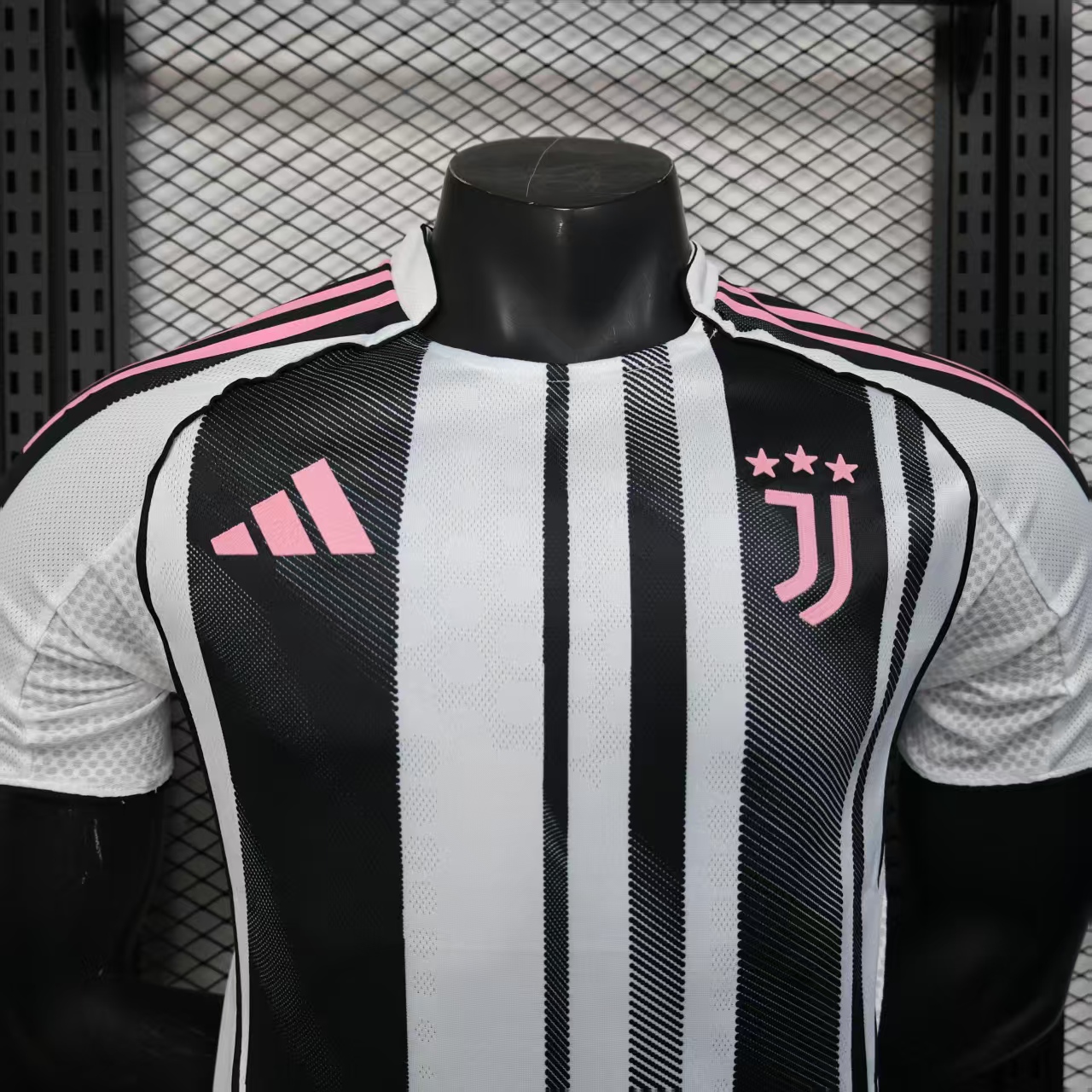 25-26 season Juventus away player jersey, Thuram, Vlahovic, Yildiz, Weah, Conceicao