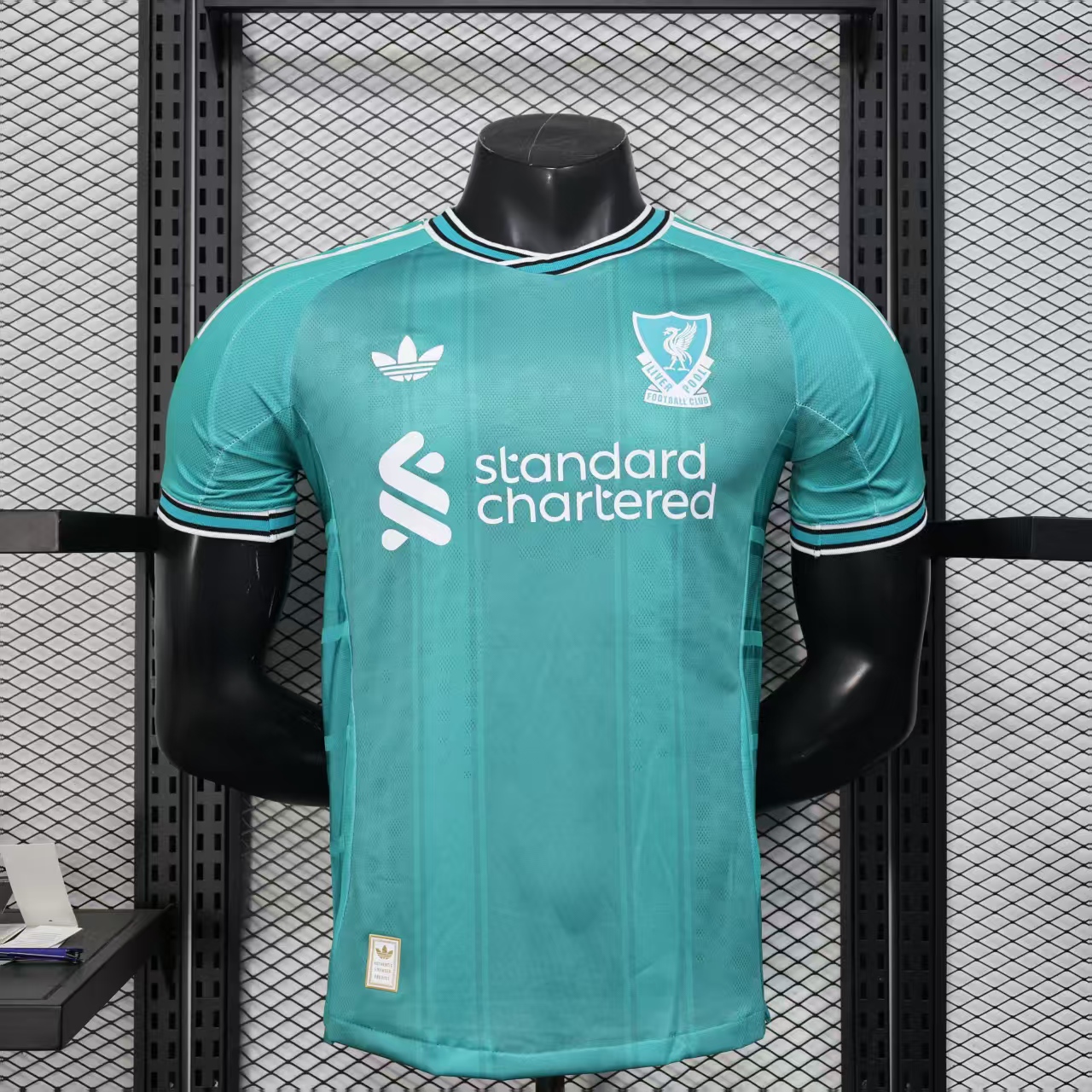 25-26 season Liverpool second away player jersey