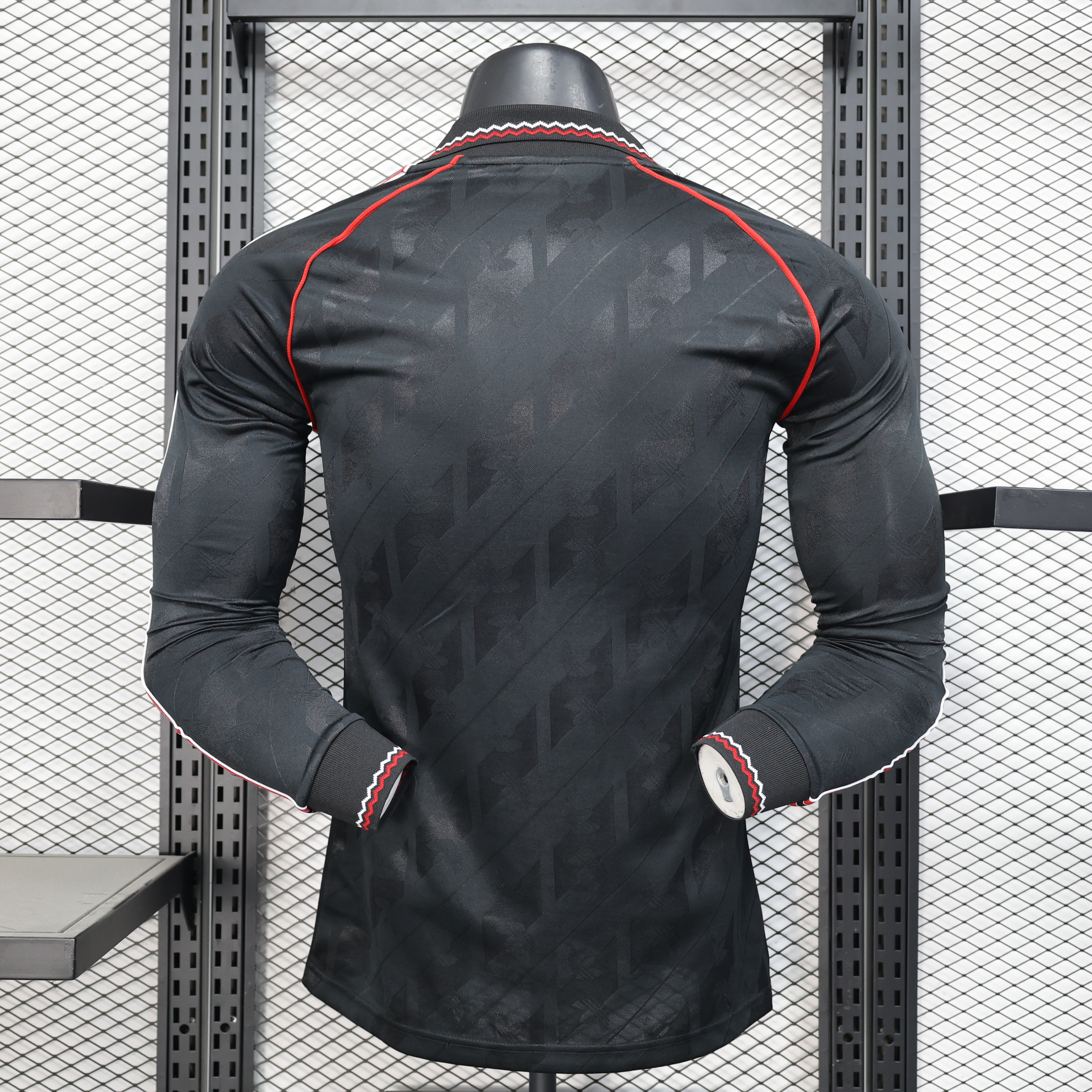 24-25 season retro version of Manchester United player version jersey