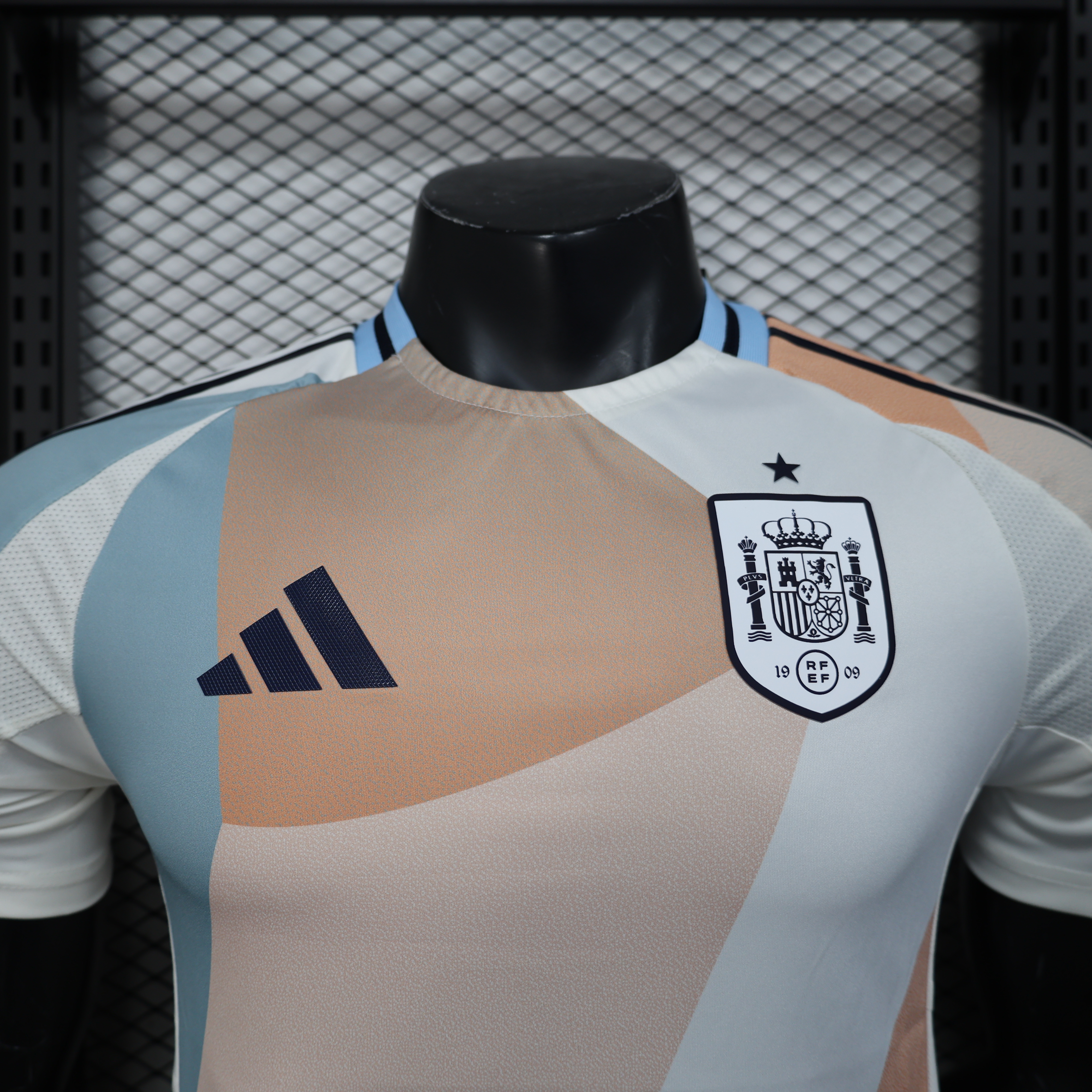 25-26 season Spanish player jersey