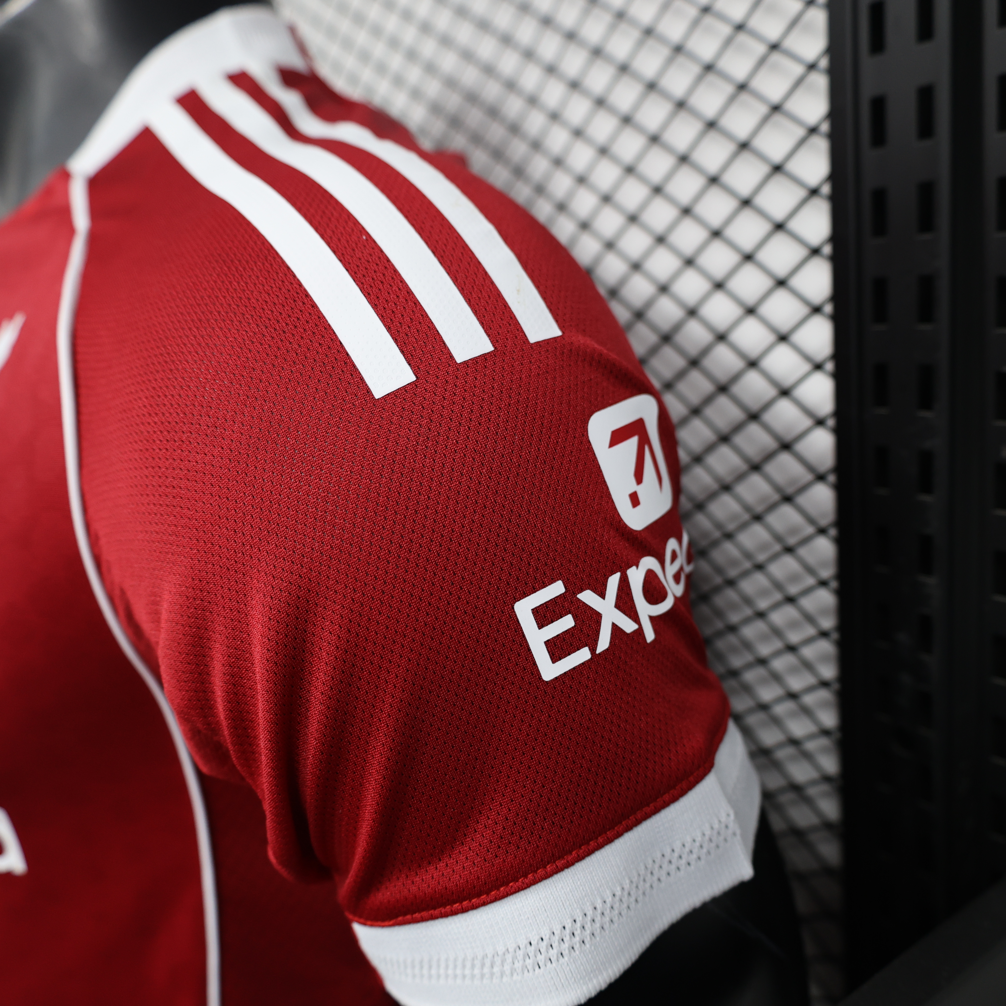 25-26 season Liverpool home player version jersey