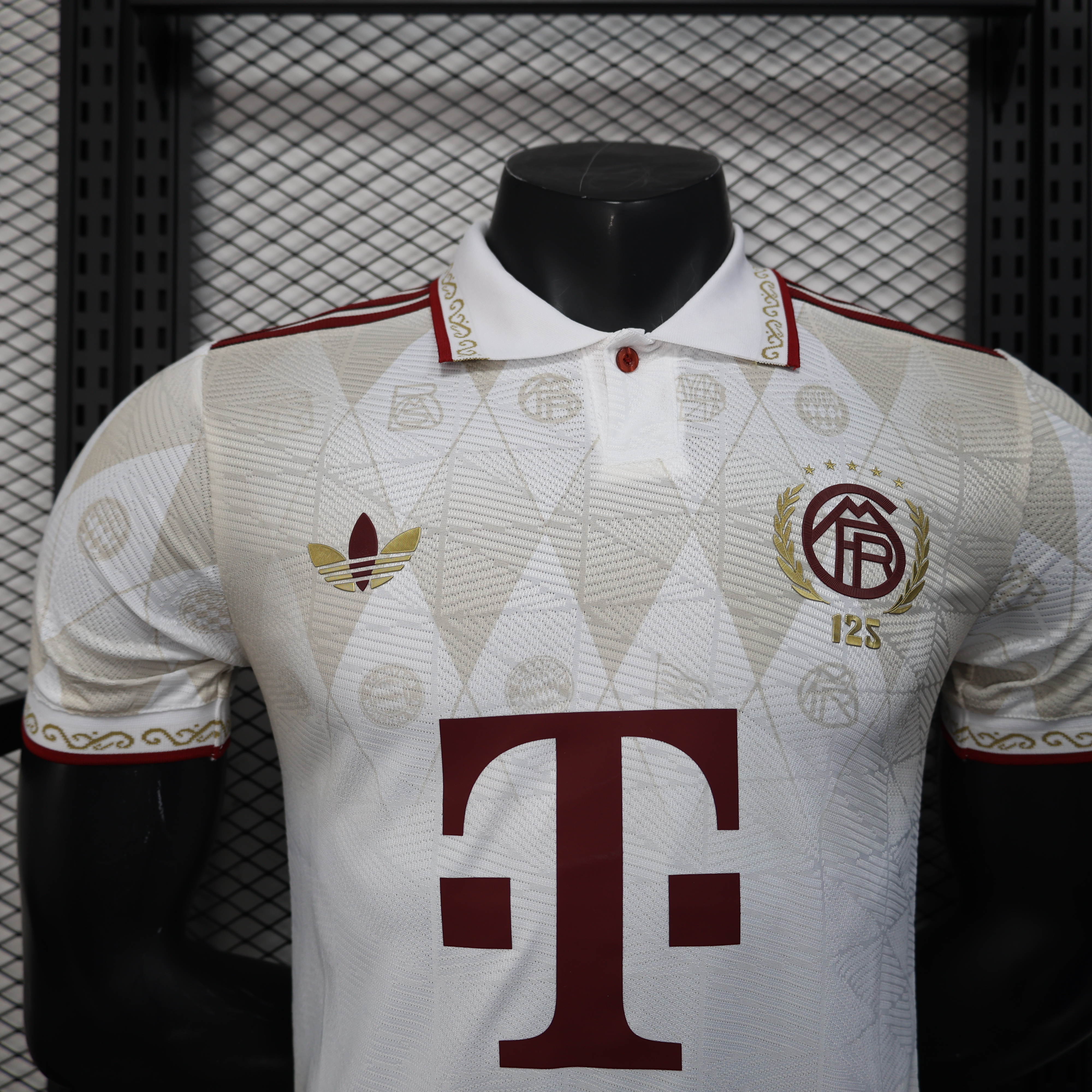 25-26 season Bayern player special edition jersey