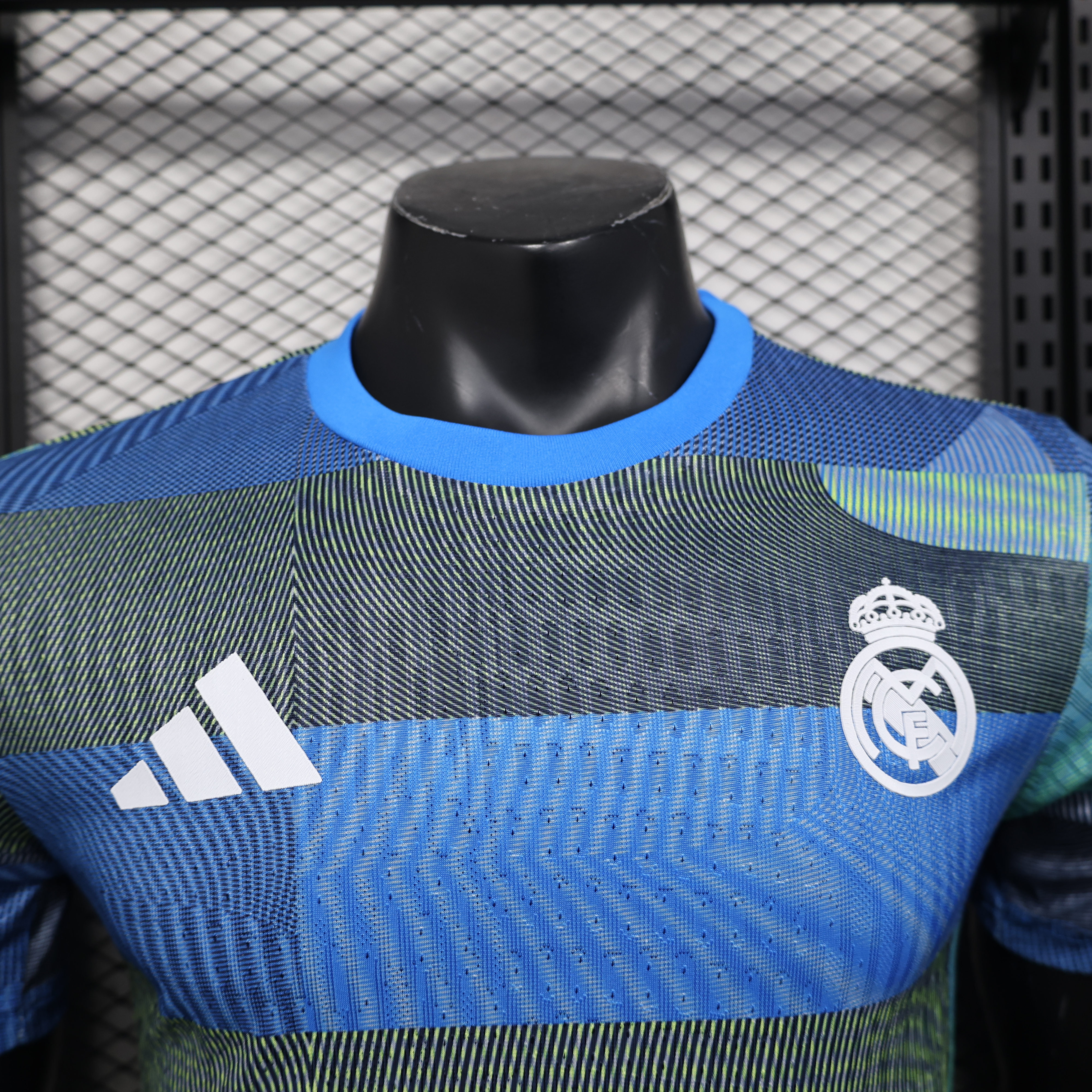 25-26 season Real Madrid players pre-match jersey