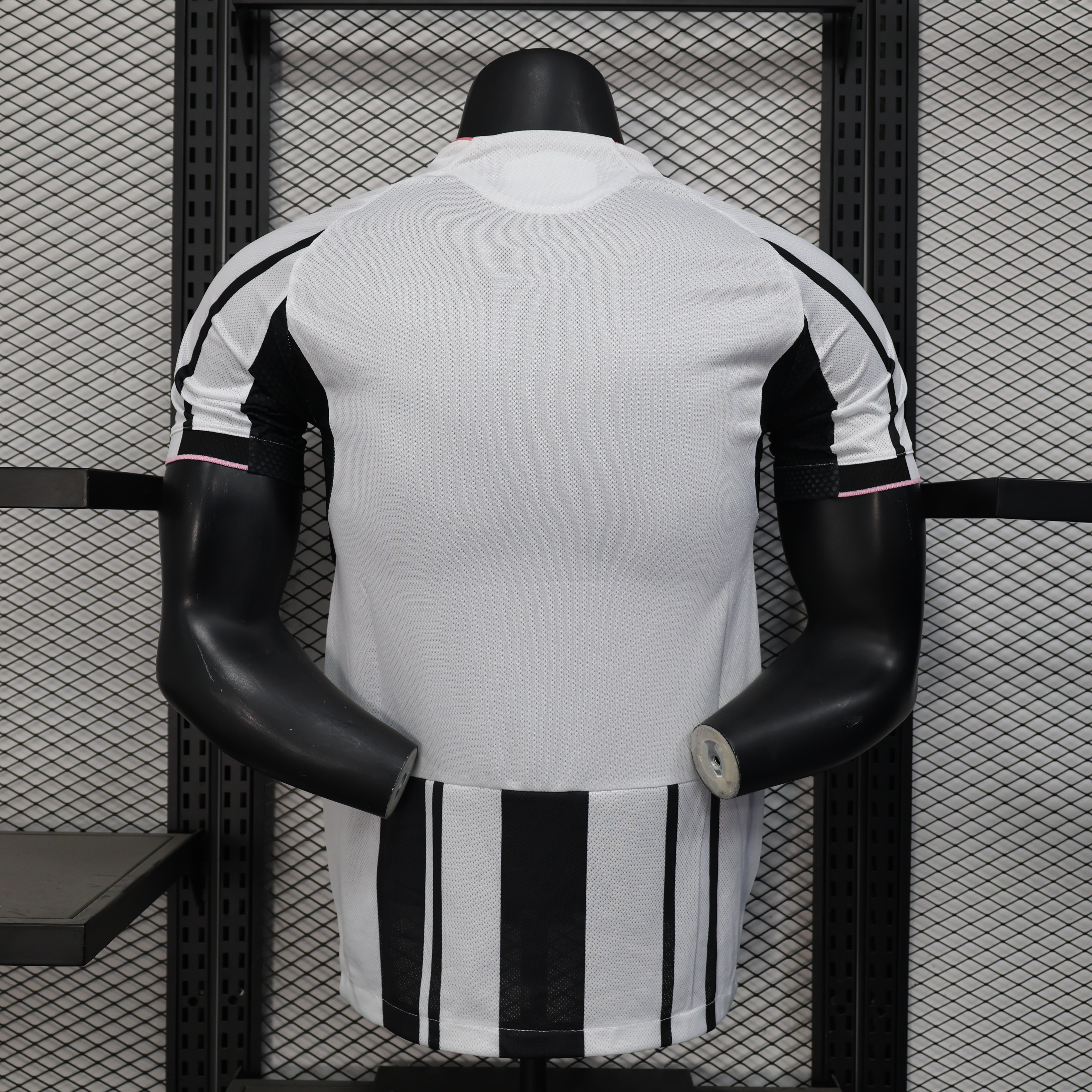 25-26 season Juventus home player version jersey