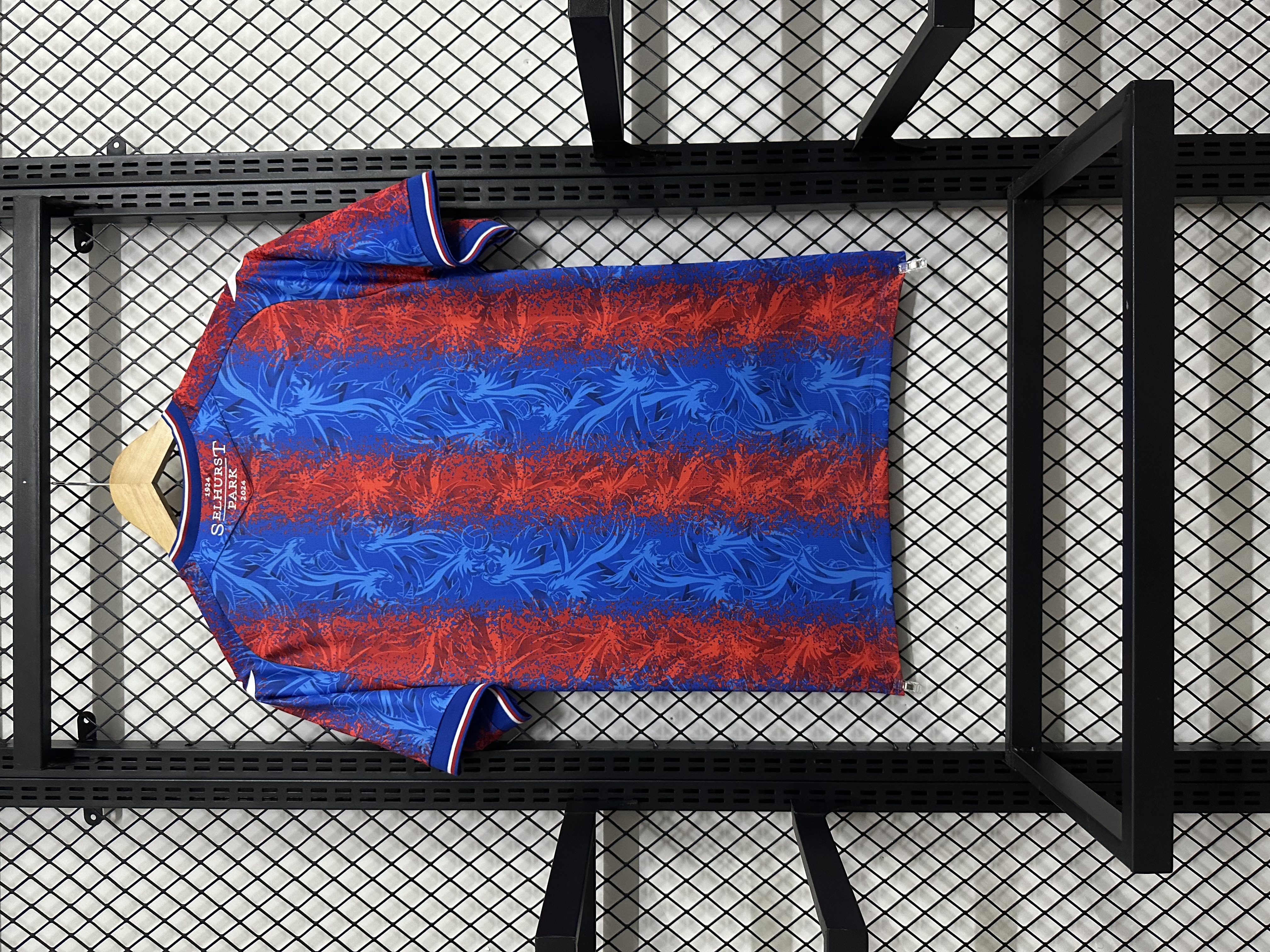 24-25 season Crystal Palace home jersey, Mateta, Sarr, Issi, Nketiah, Franca