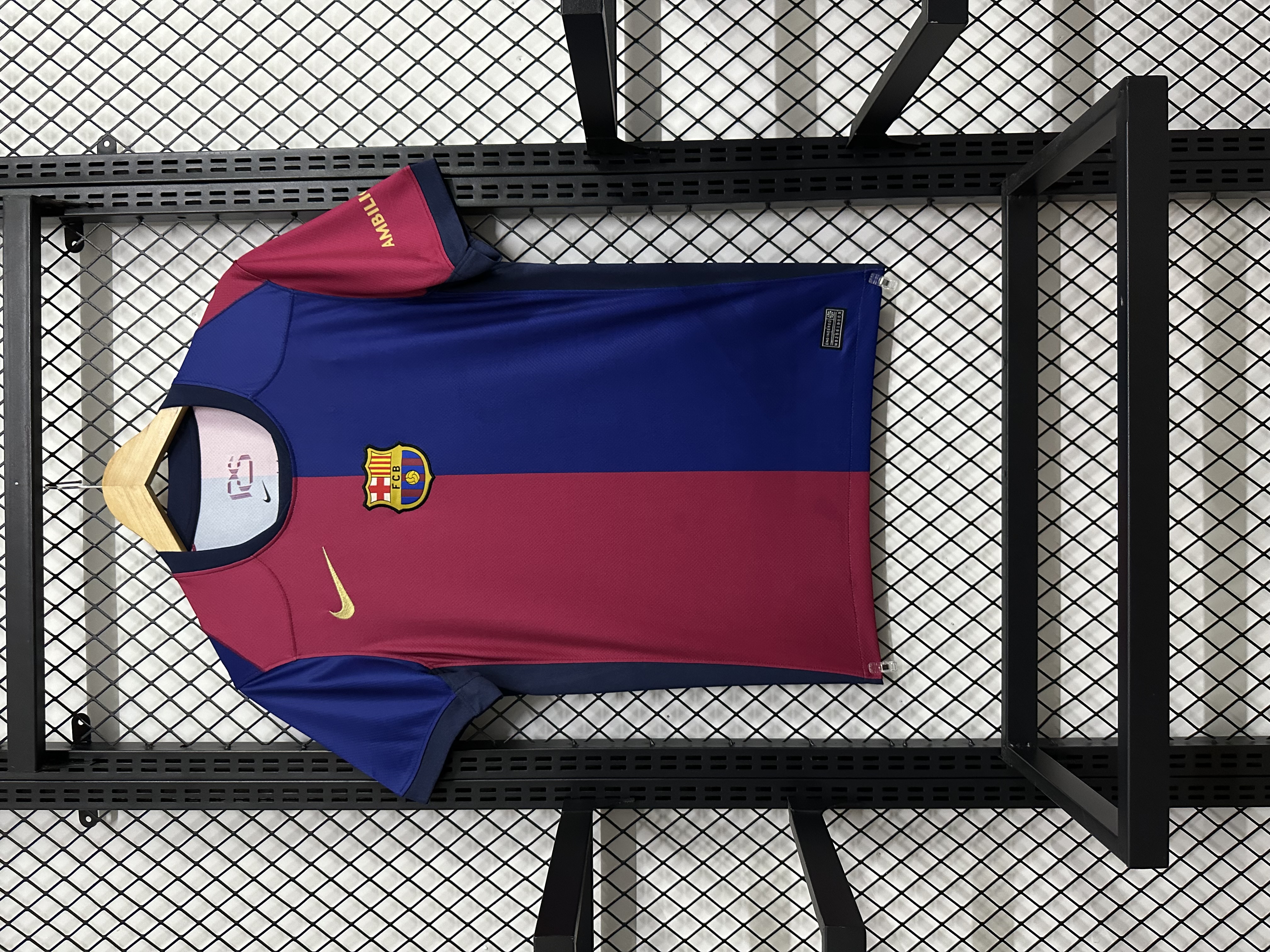 24-25 Barcelona home game, blank version