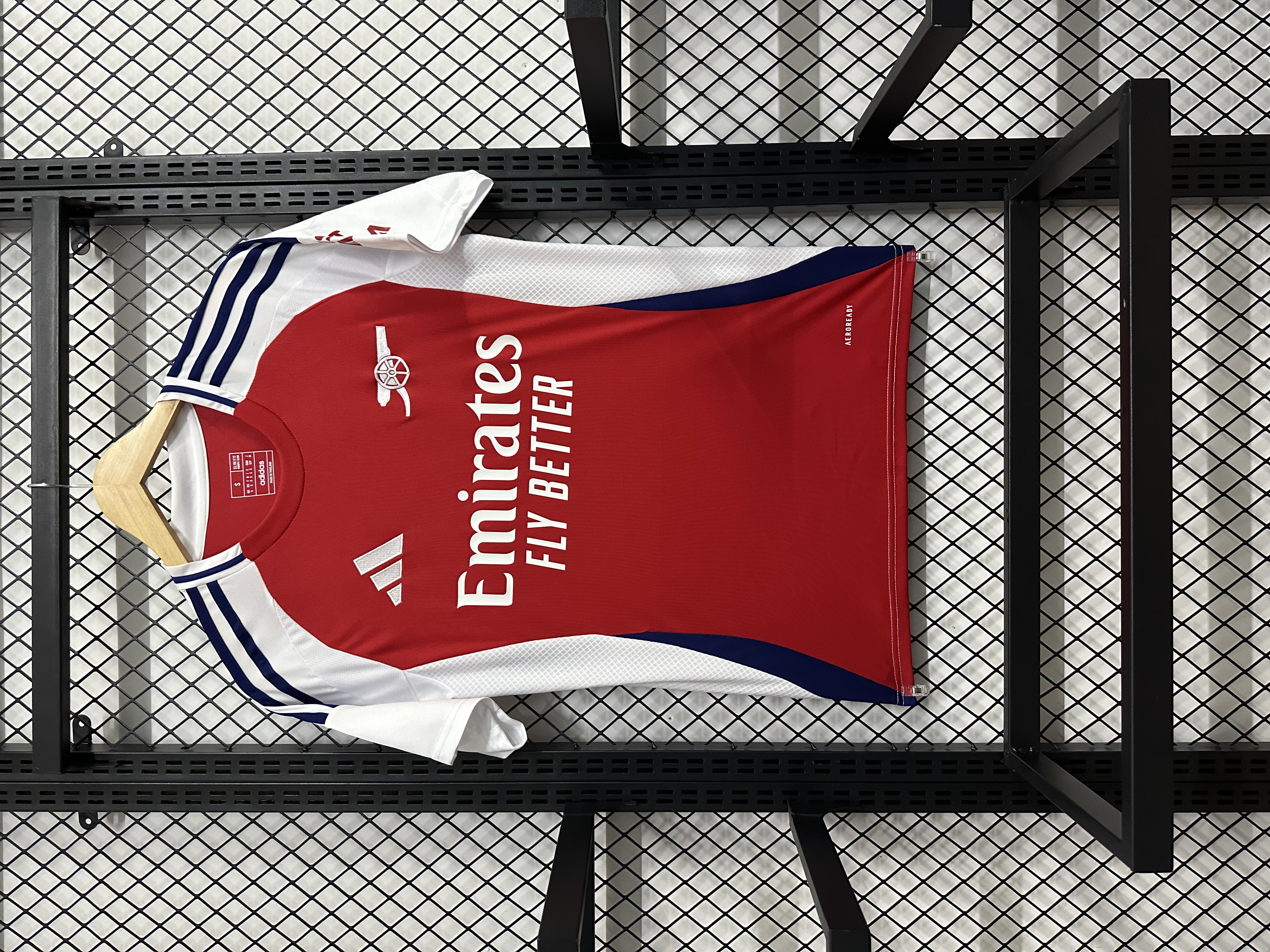 Arsenal's home ground, 24-25