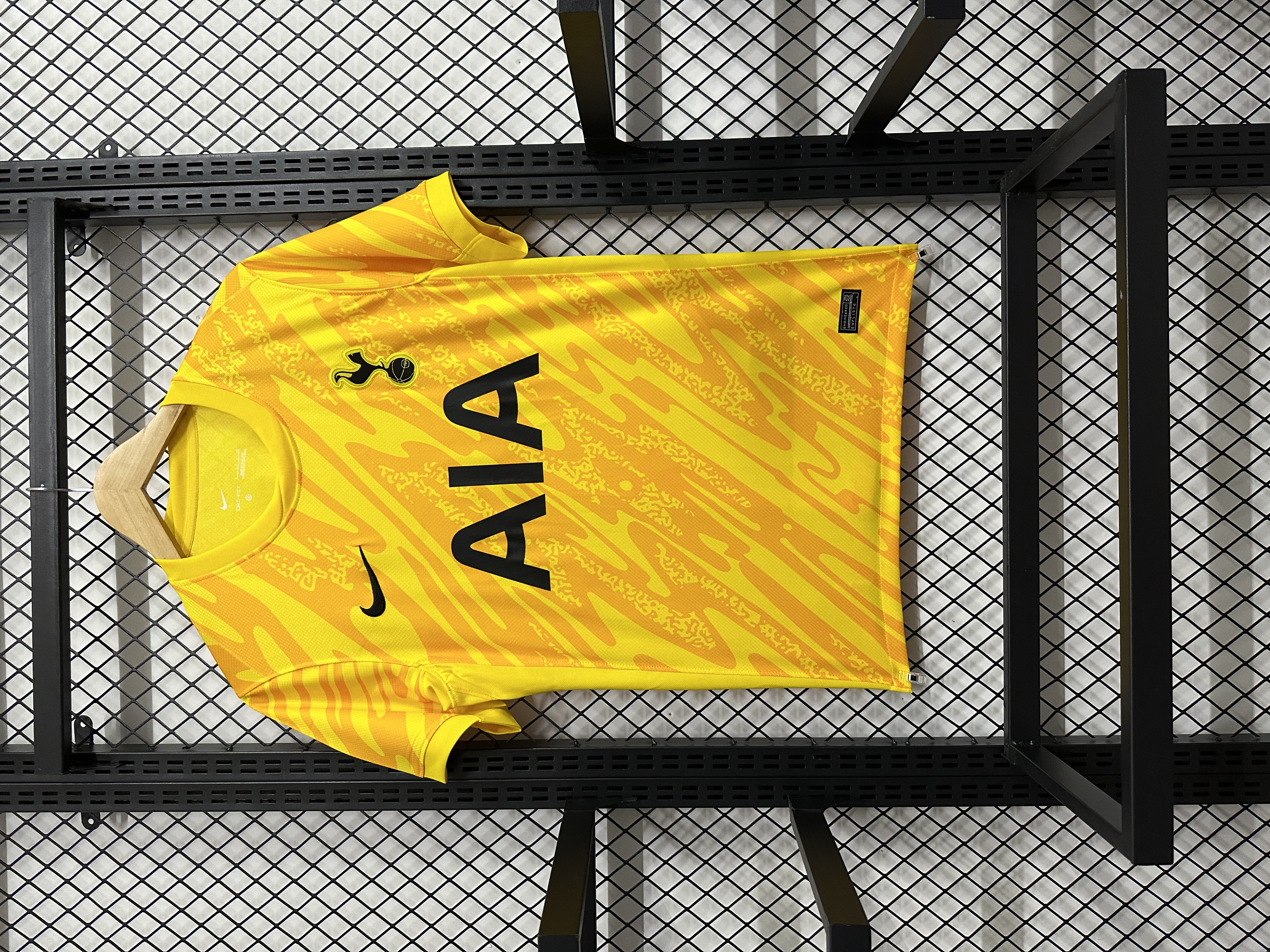 Tottenham Hotspur goalkeeper 24-25 season fan version