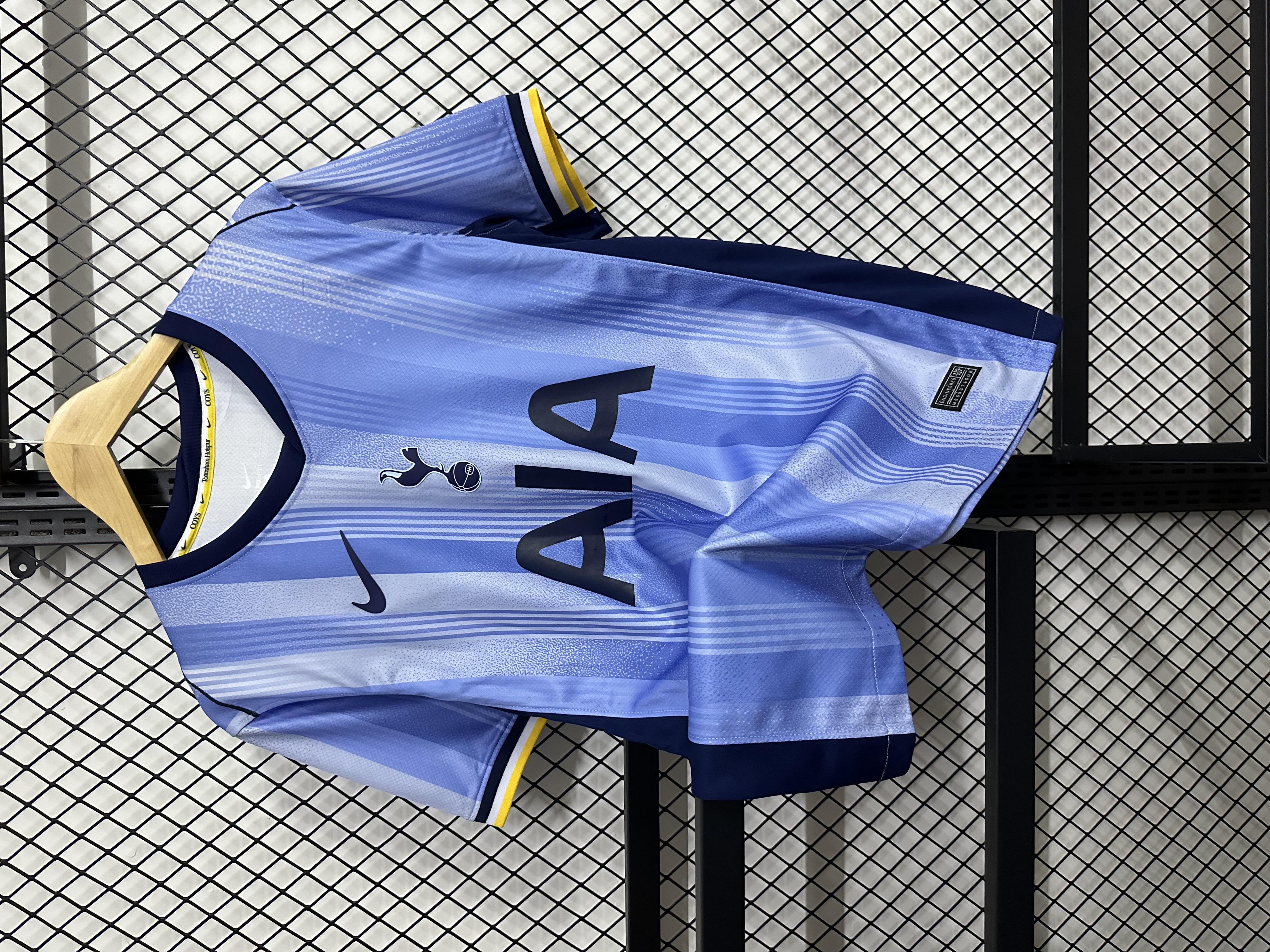 24-25 season Tottenham Hotspur away fans edition