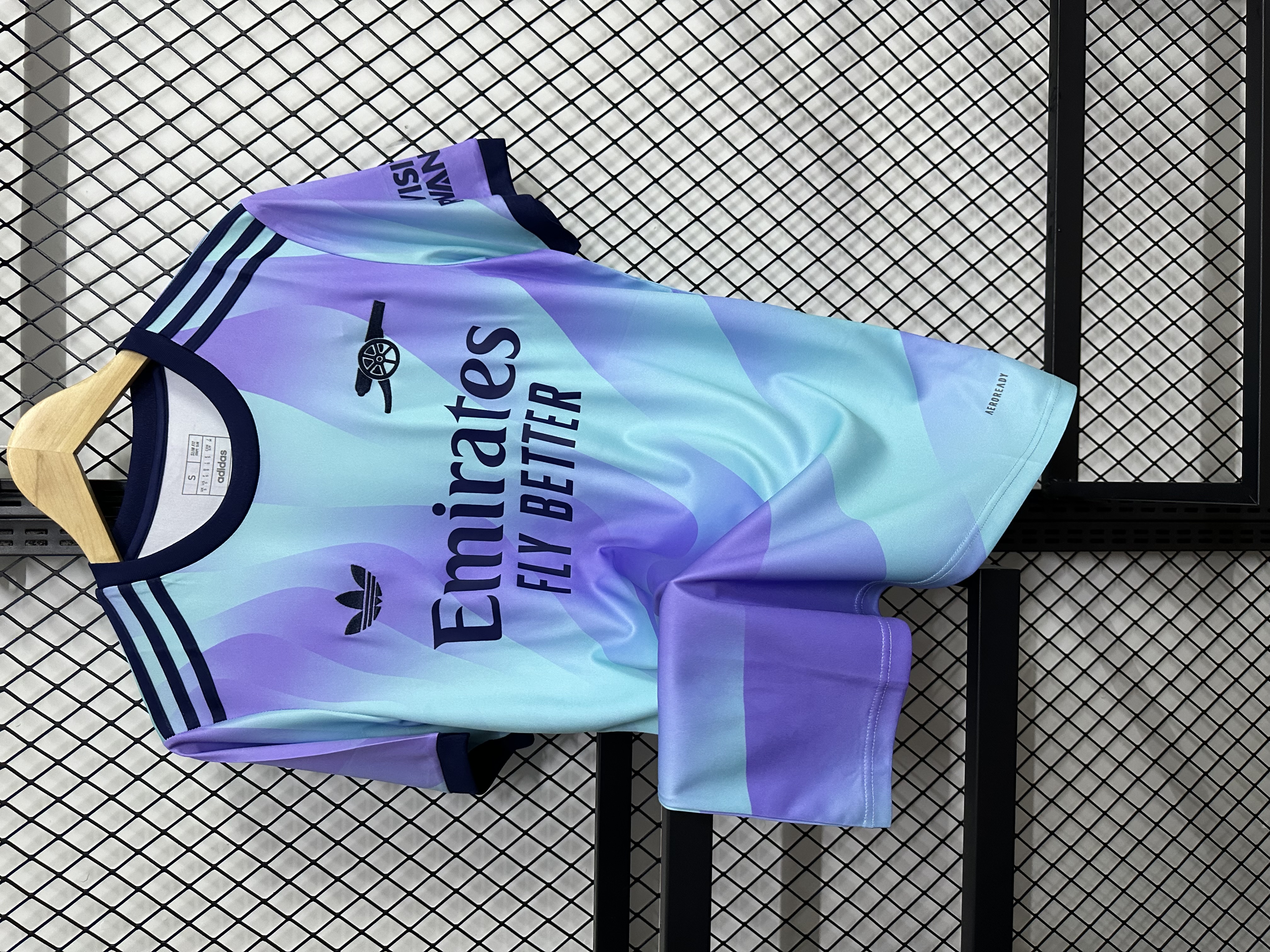 Arsenal II, away, 24-25