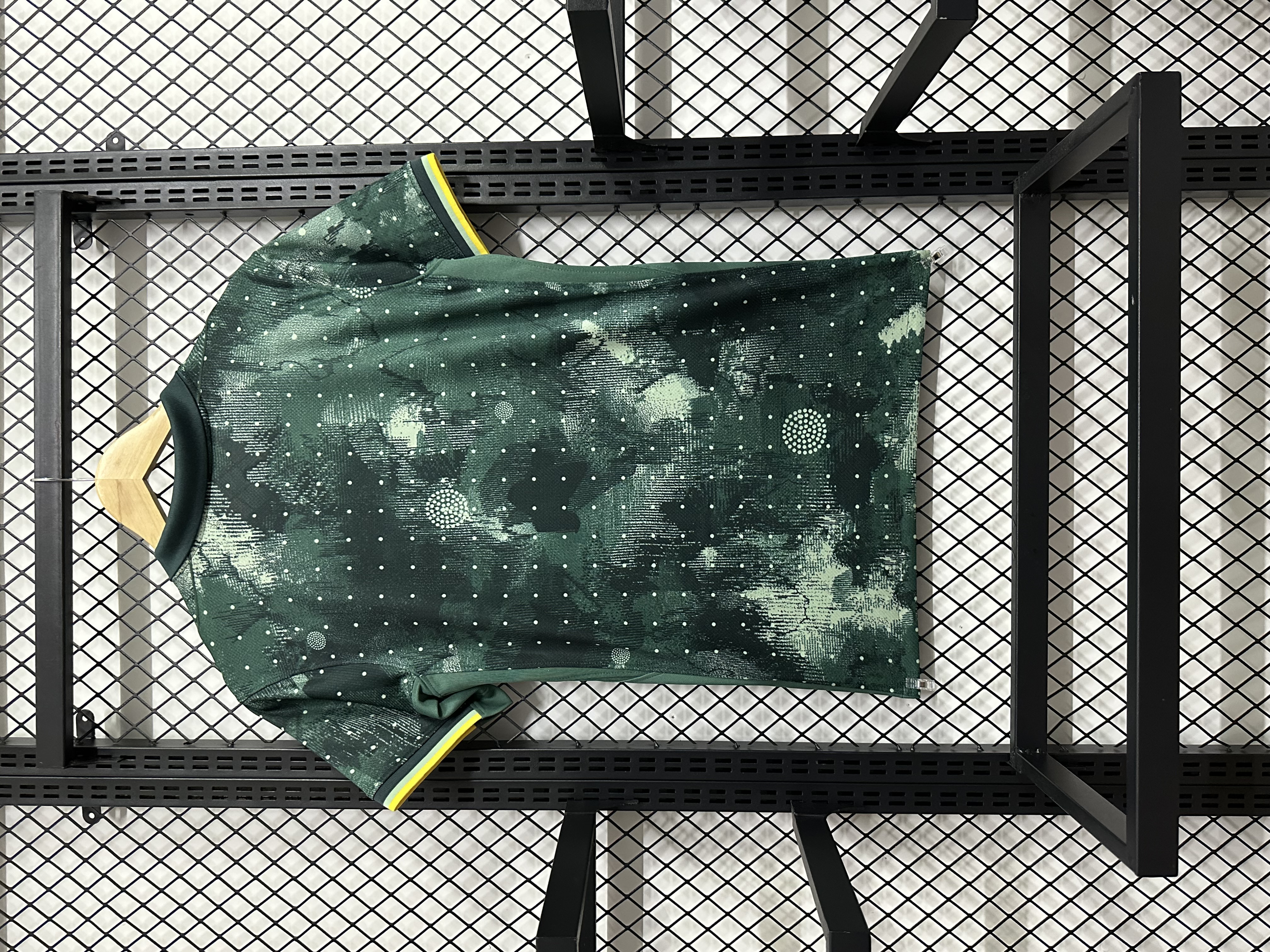 24-25 Tottenham Hotspur second away game fans edition