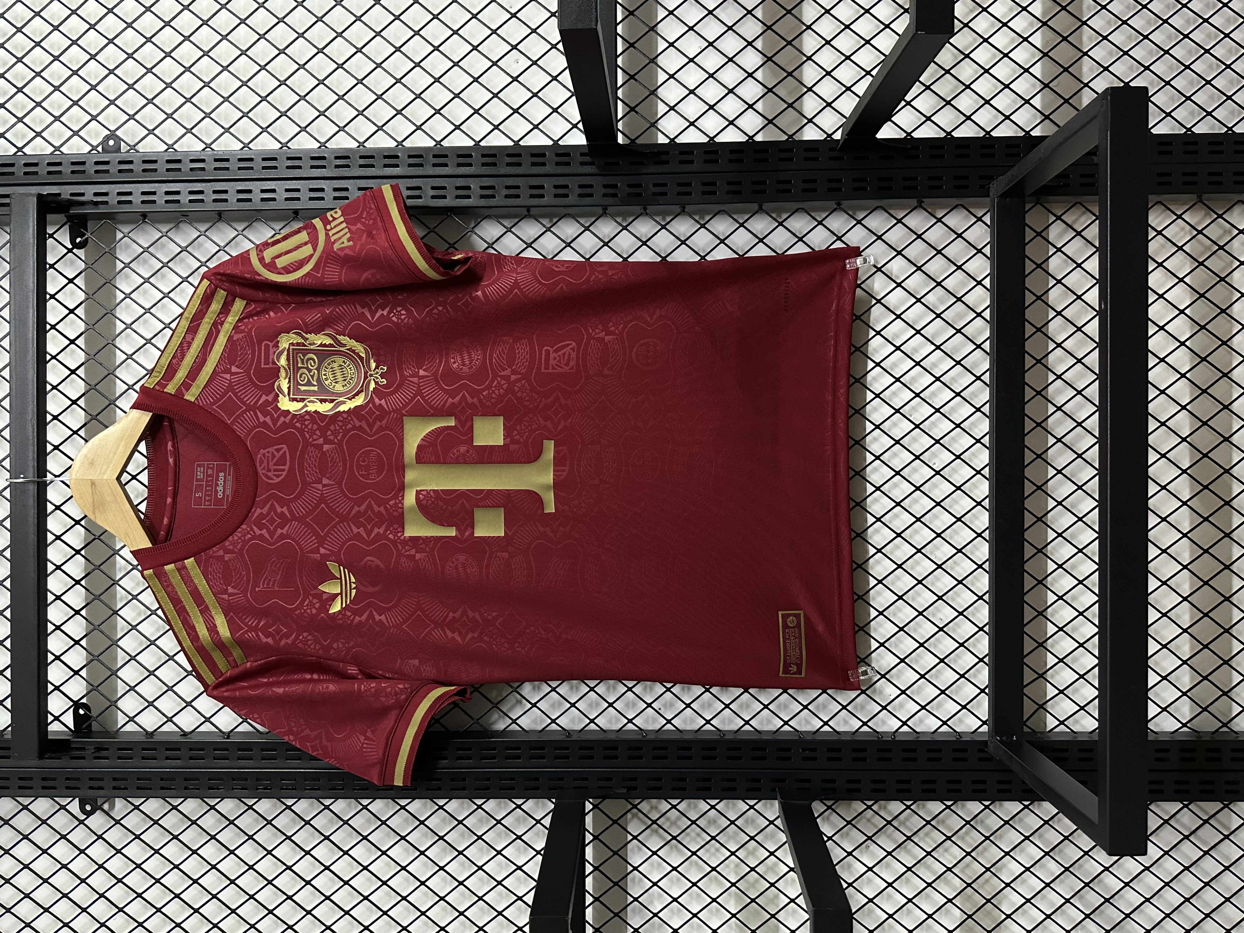 24-25 Bayern Munich 125th Anniversary Edition