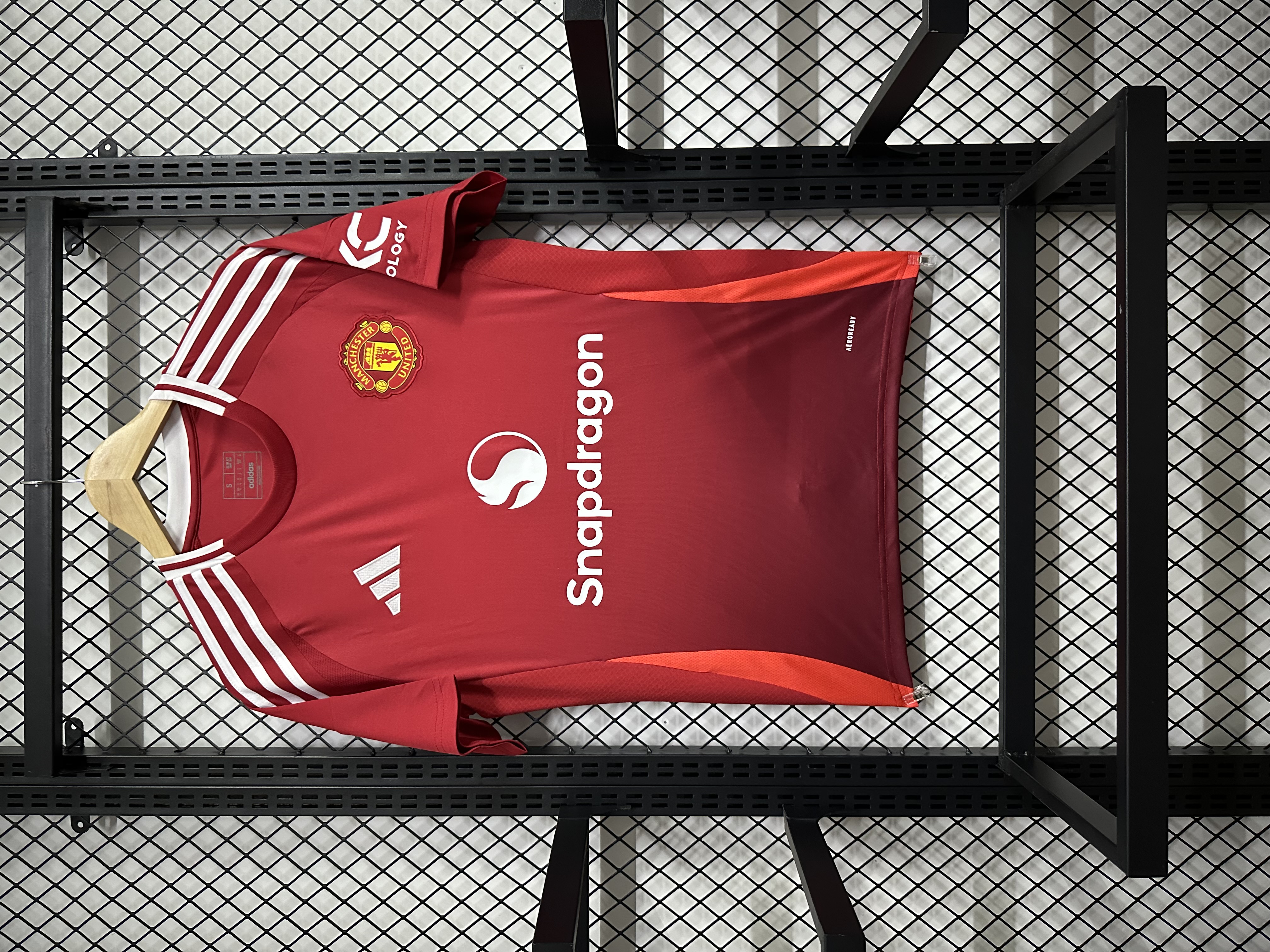 24-25 Manchester United home game