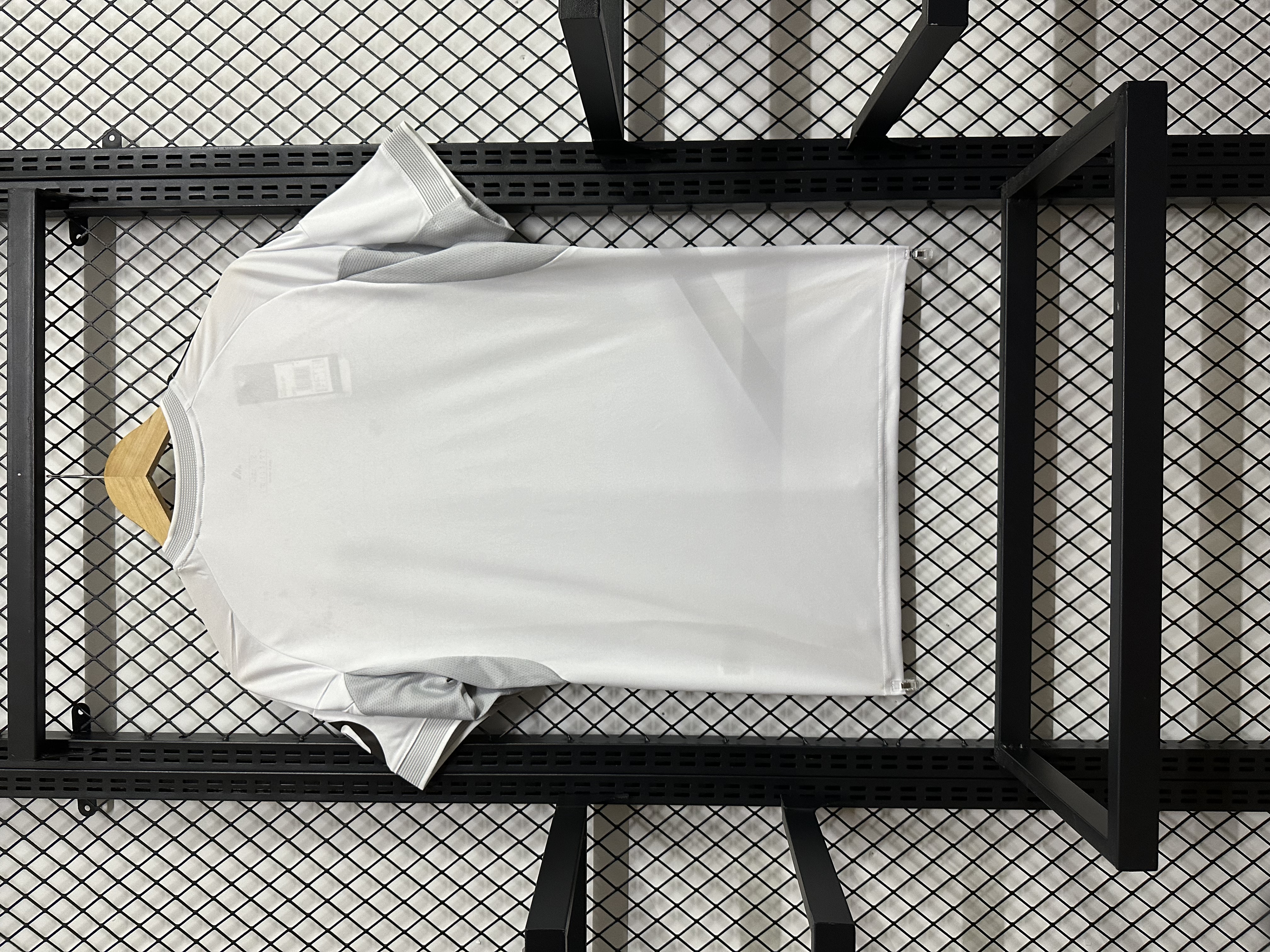 Real Madrid's home ground: 25-26