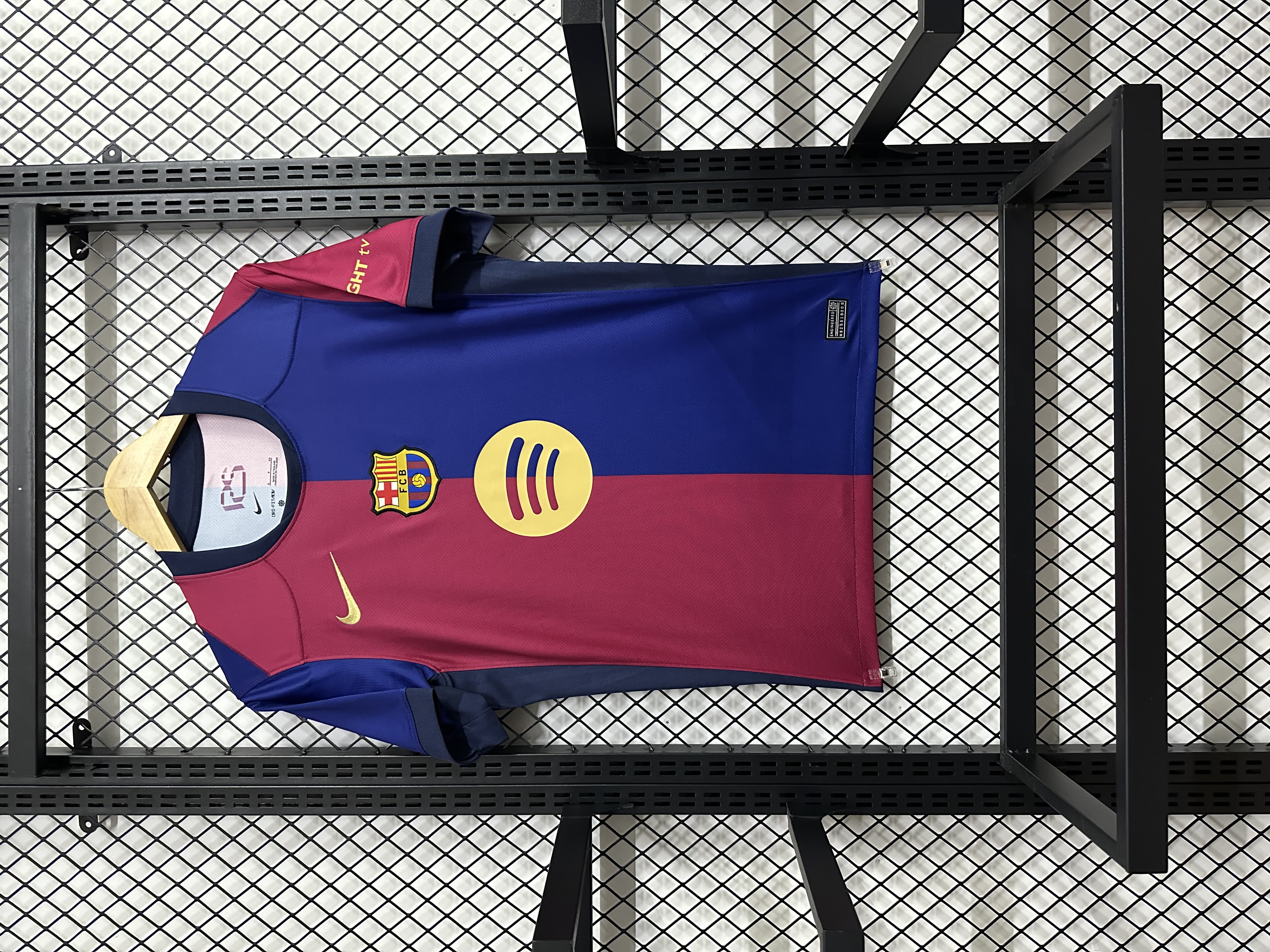 New advertisement for Barcelona's home game at 24-25