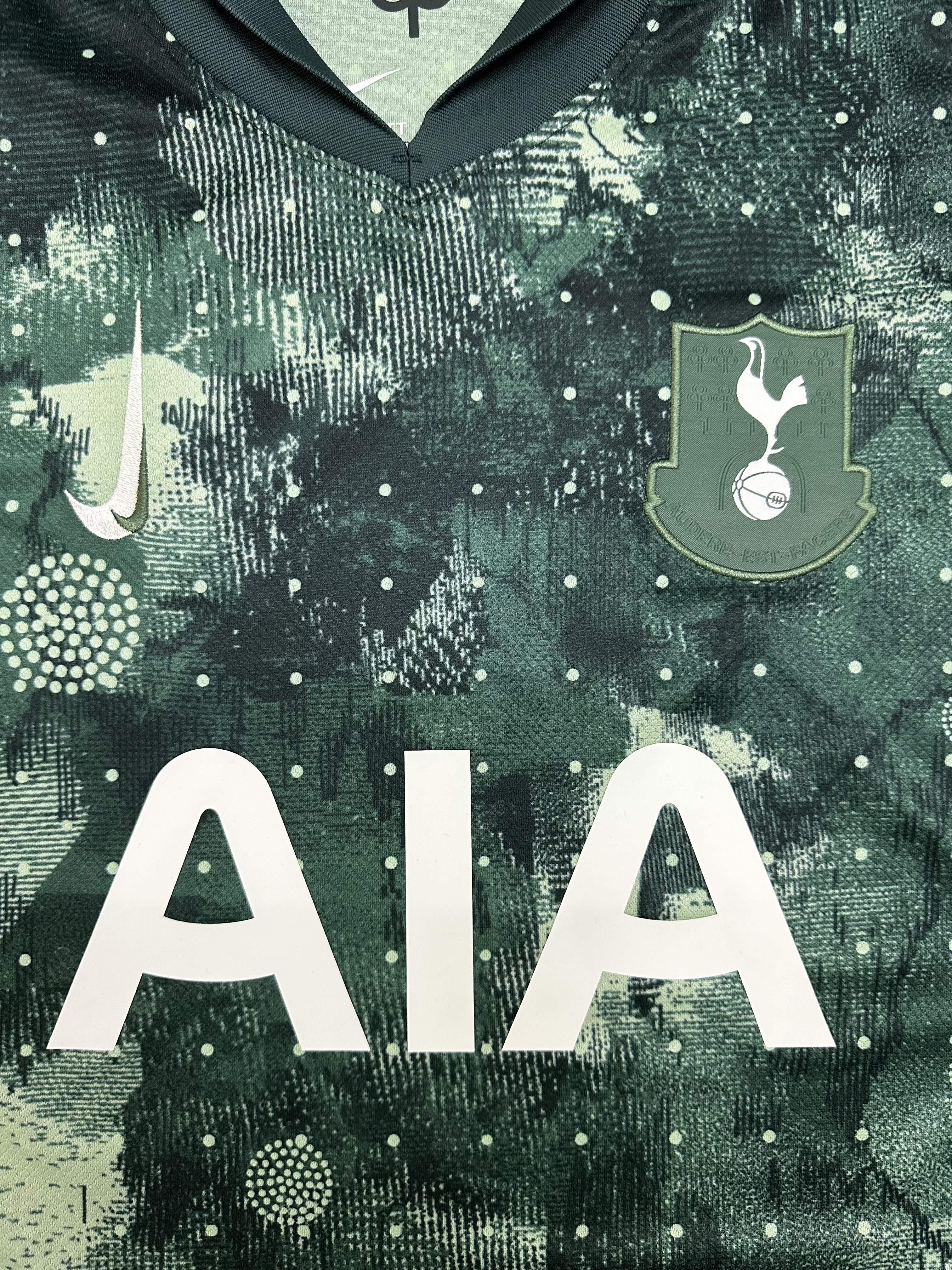 24-25 Tottenham Hotspur second away game fans edition