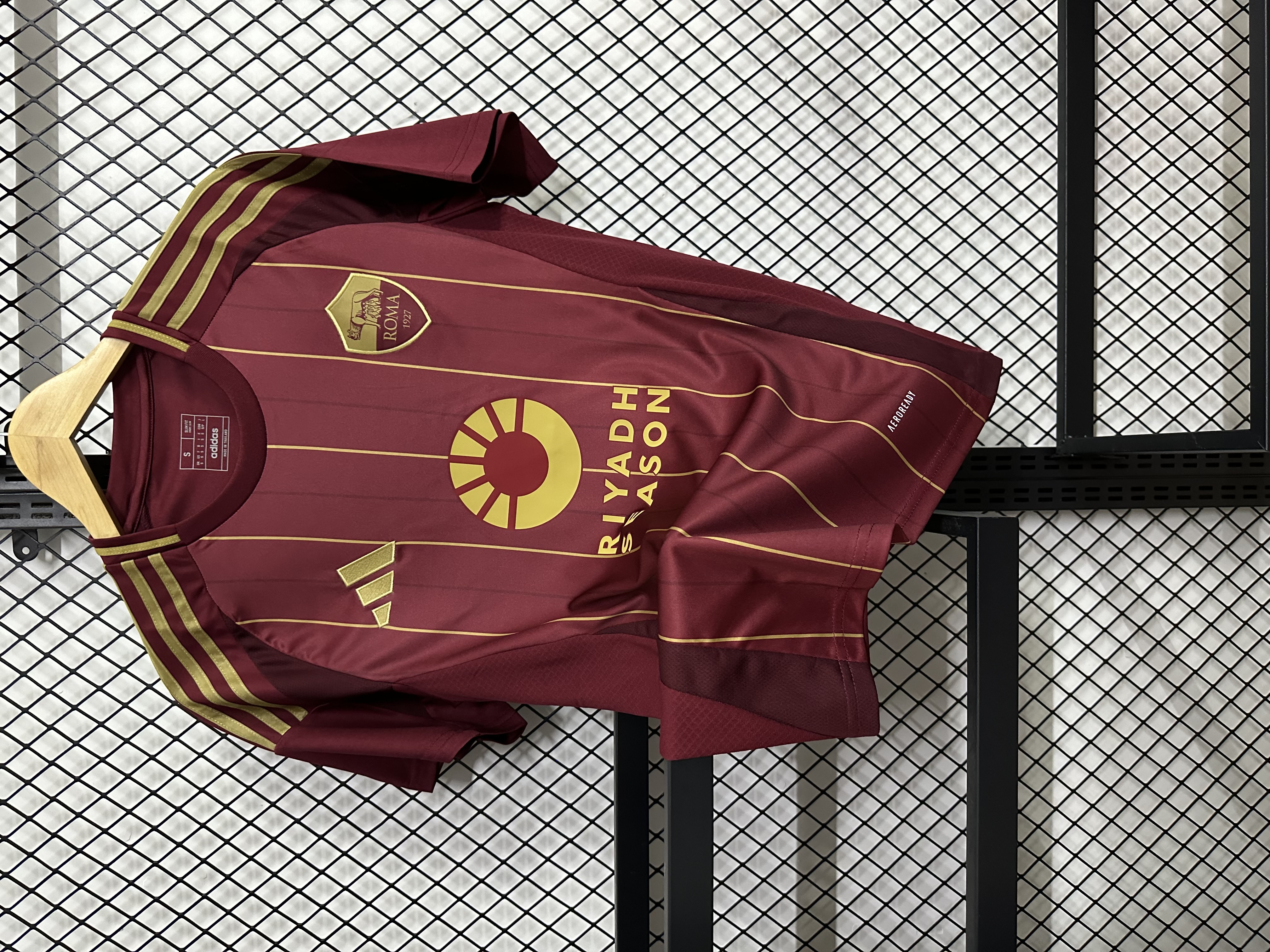 The match ended in a 24-25 home game for Roma