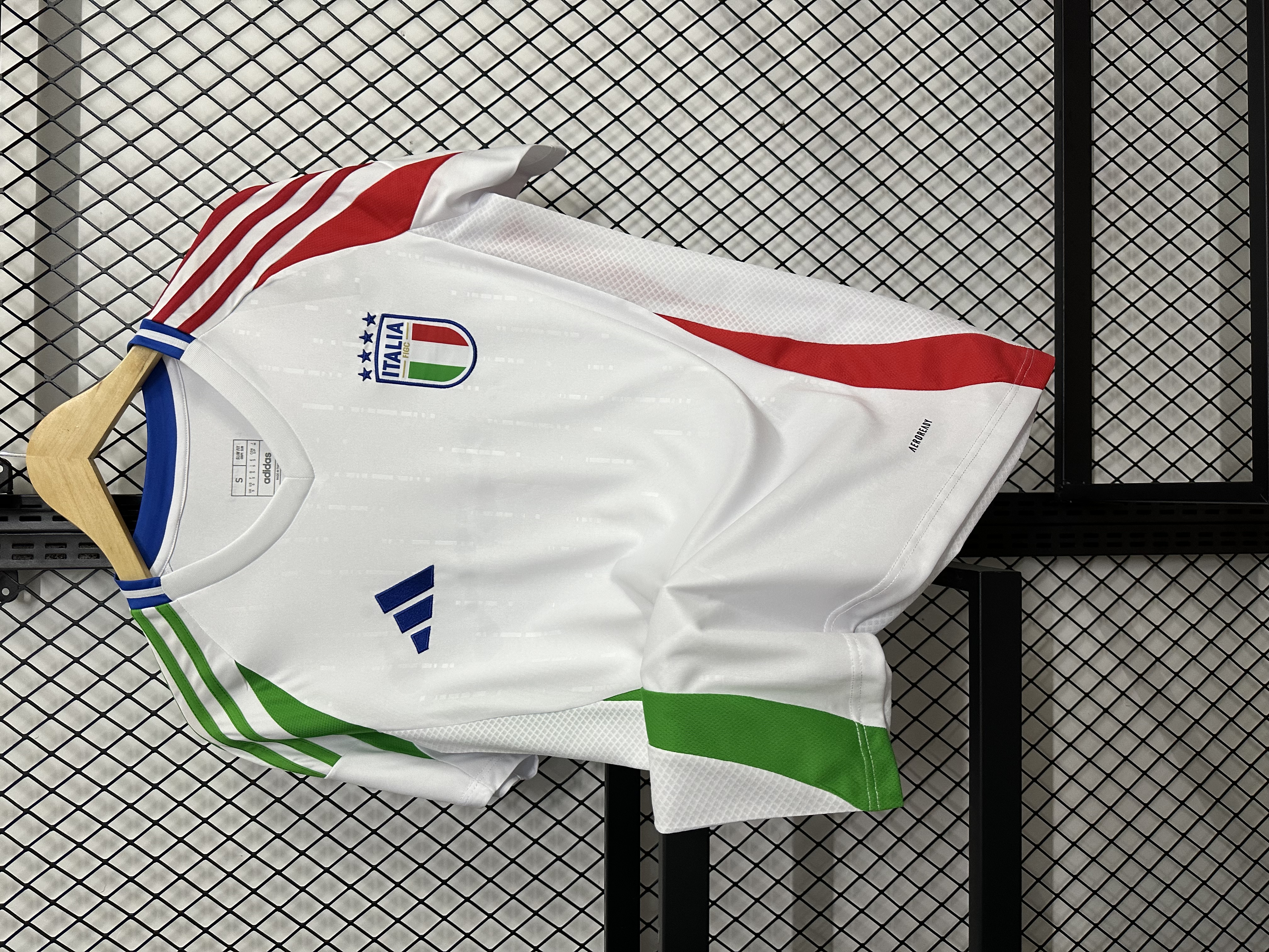24-25 season Italy away fans version