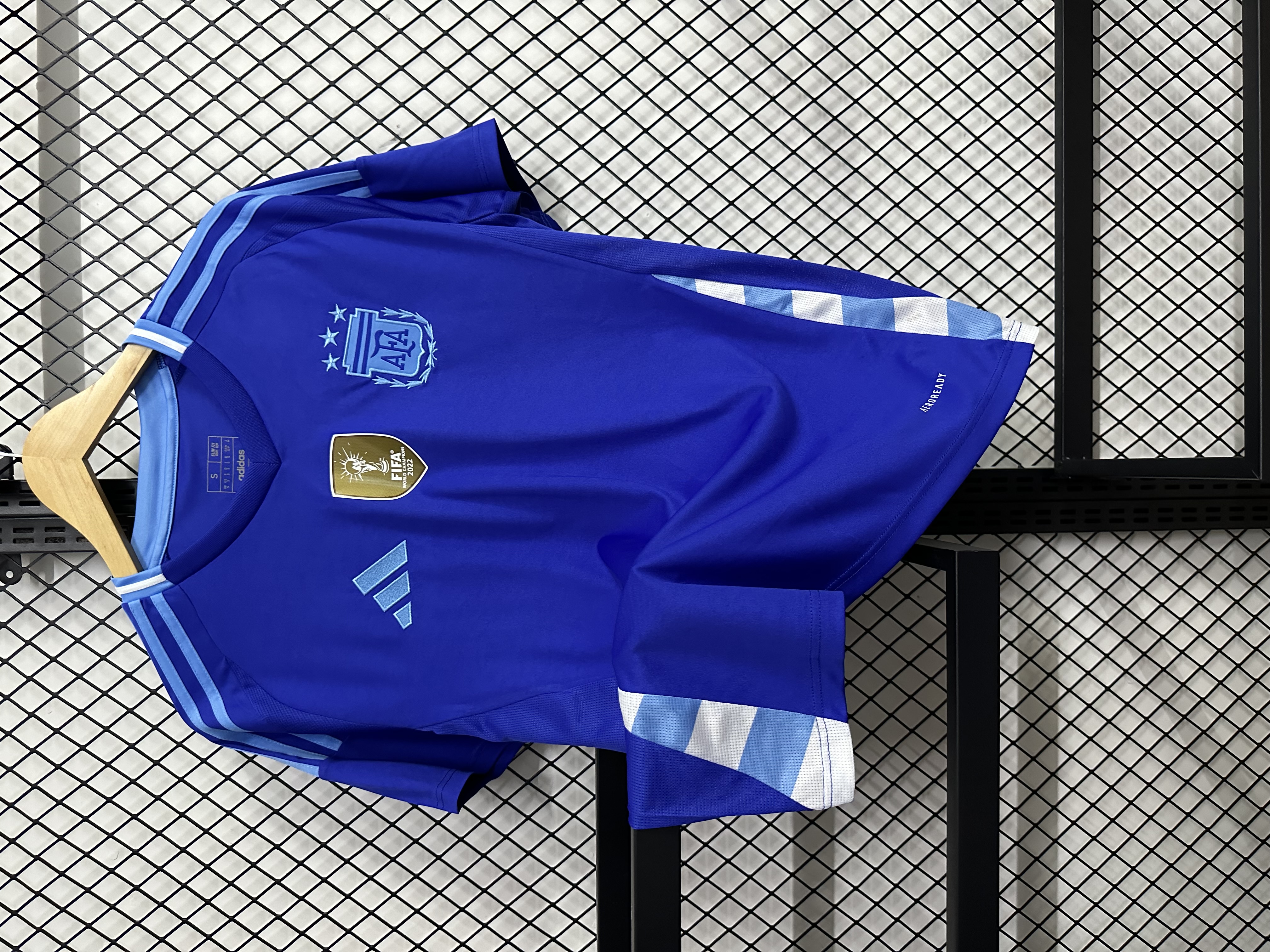 24-25 season Argentina away fans version