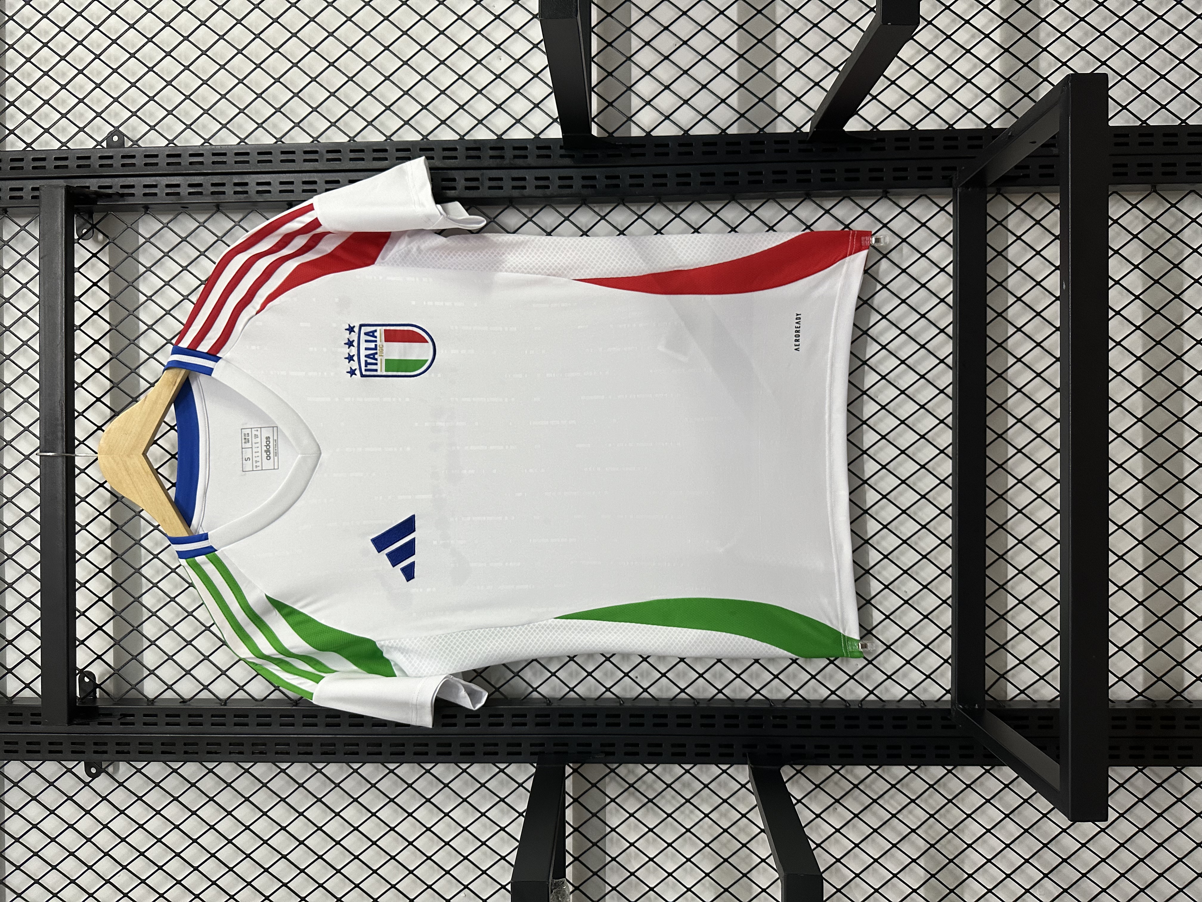 24-25 season Italy away fans version