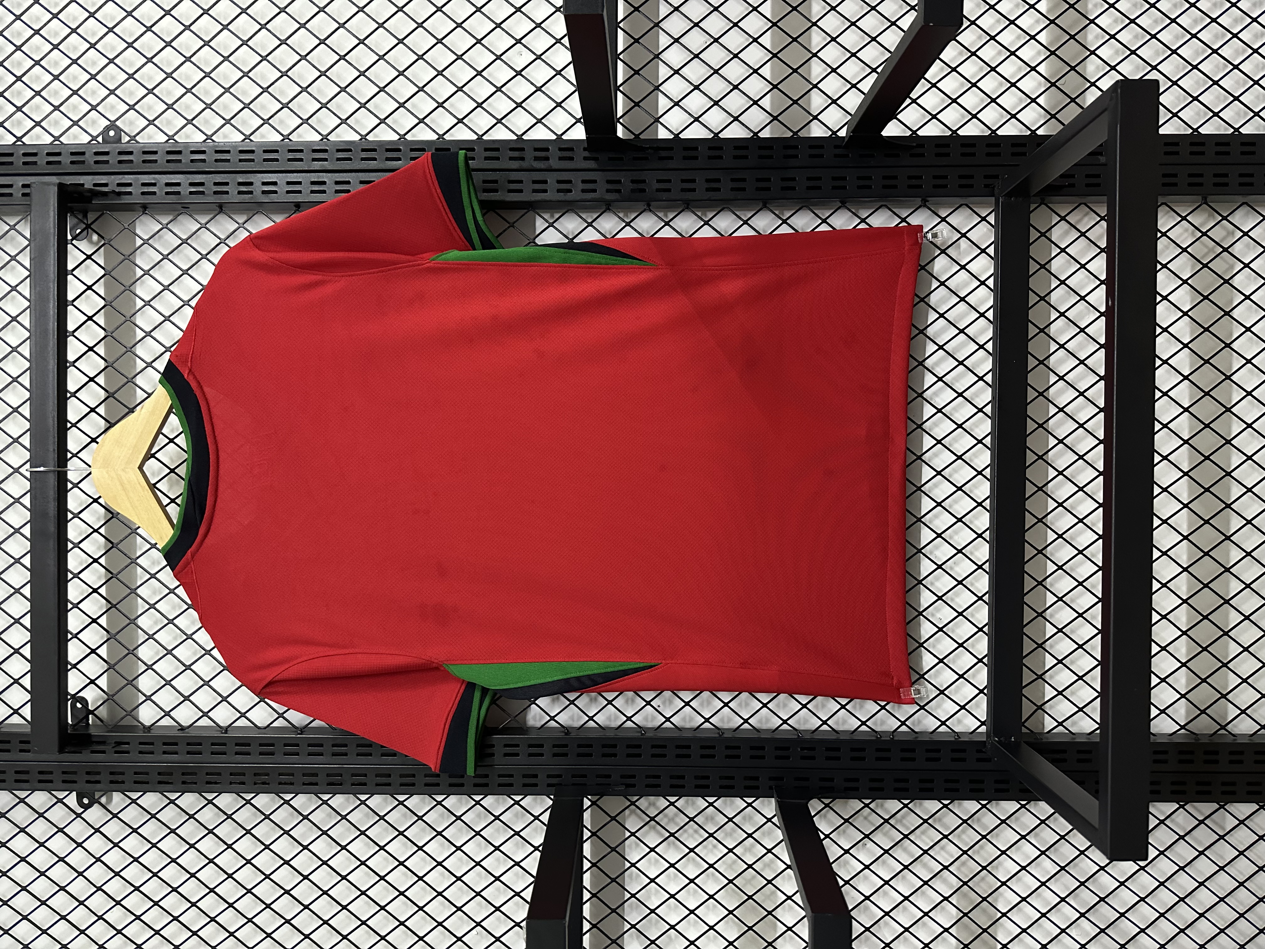 24-25 season Portugal home fans version