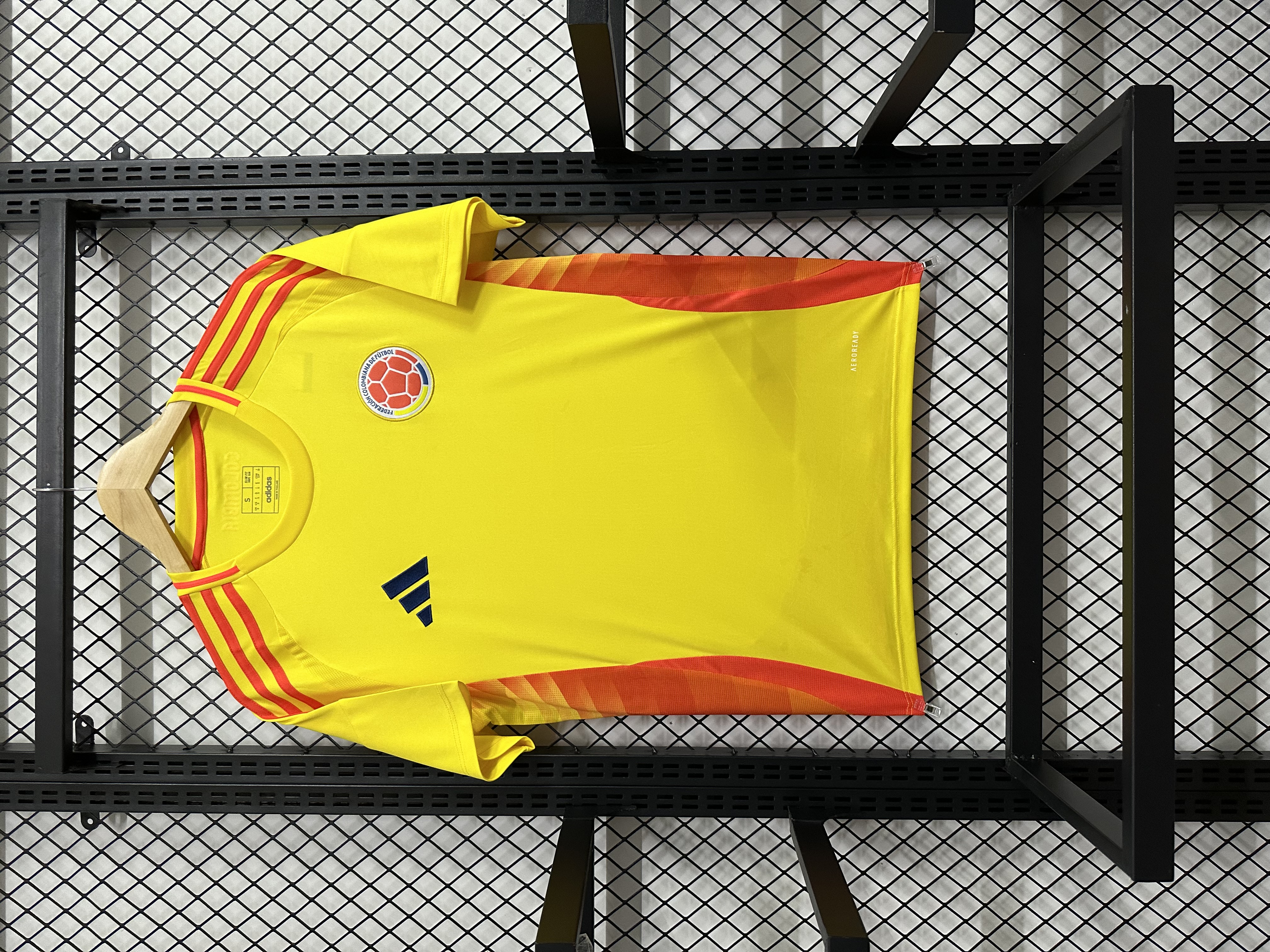 24-25 season Colombia home fans version
