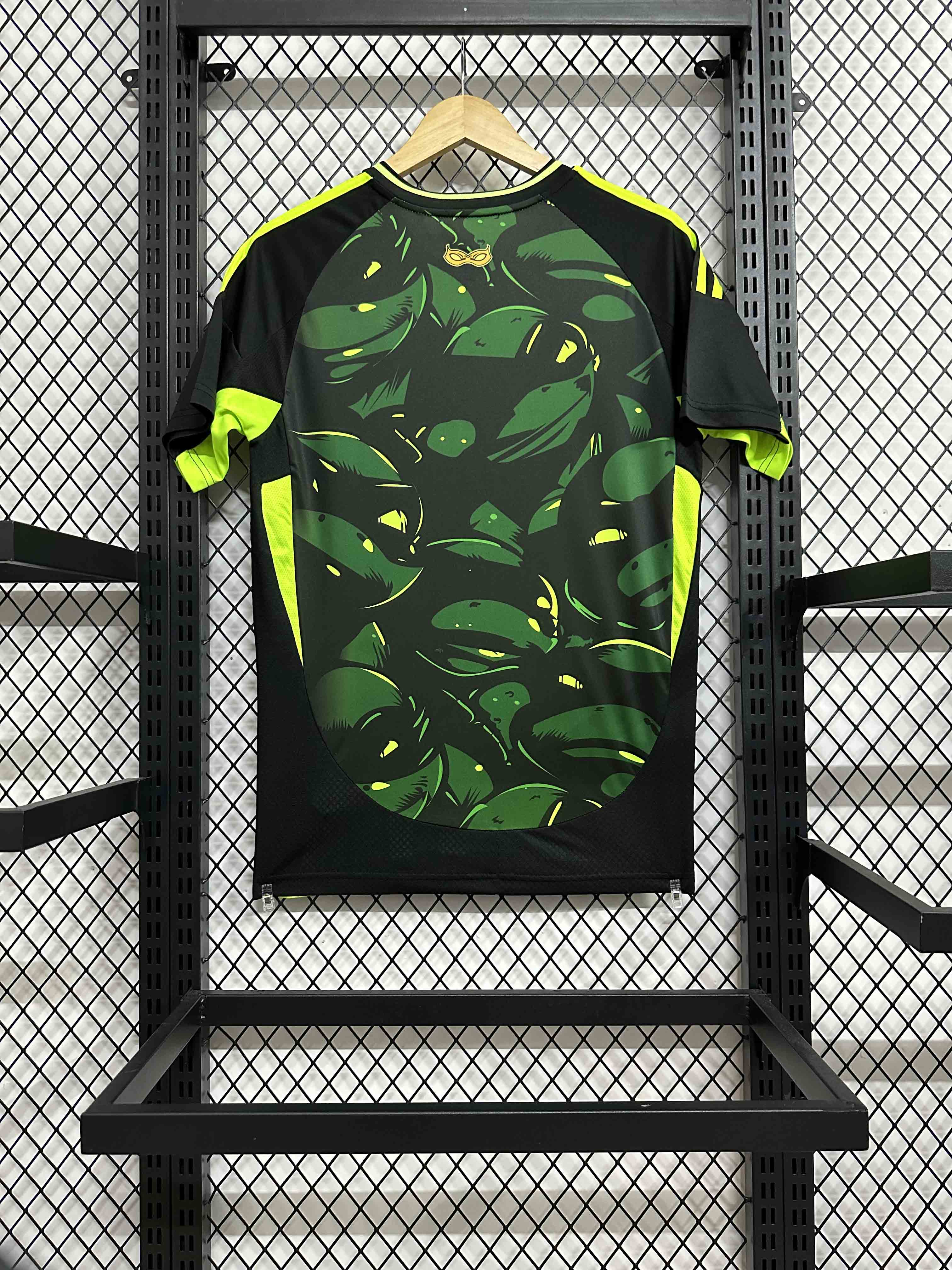 24-25 Real Madrid training uniform green S-4X