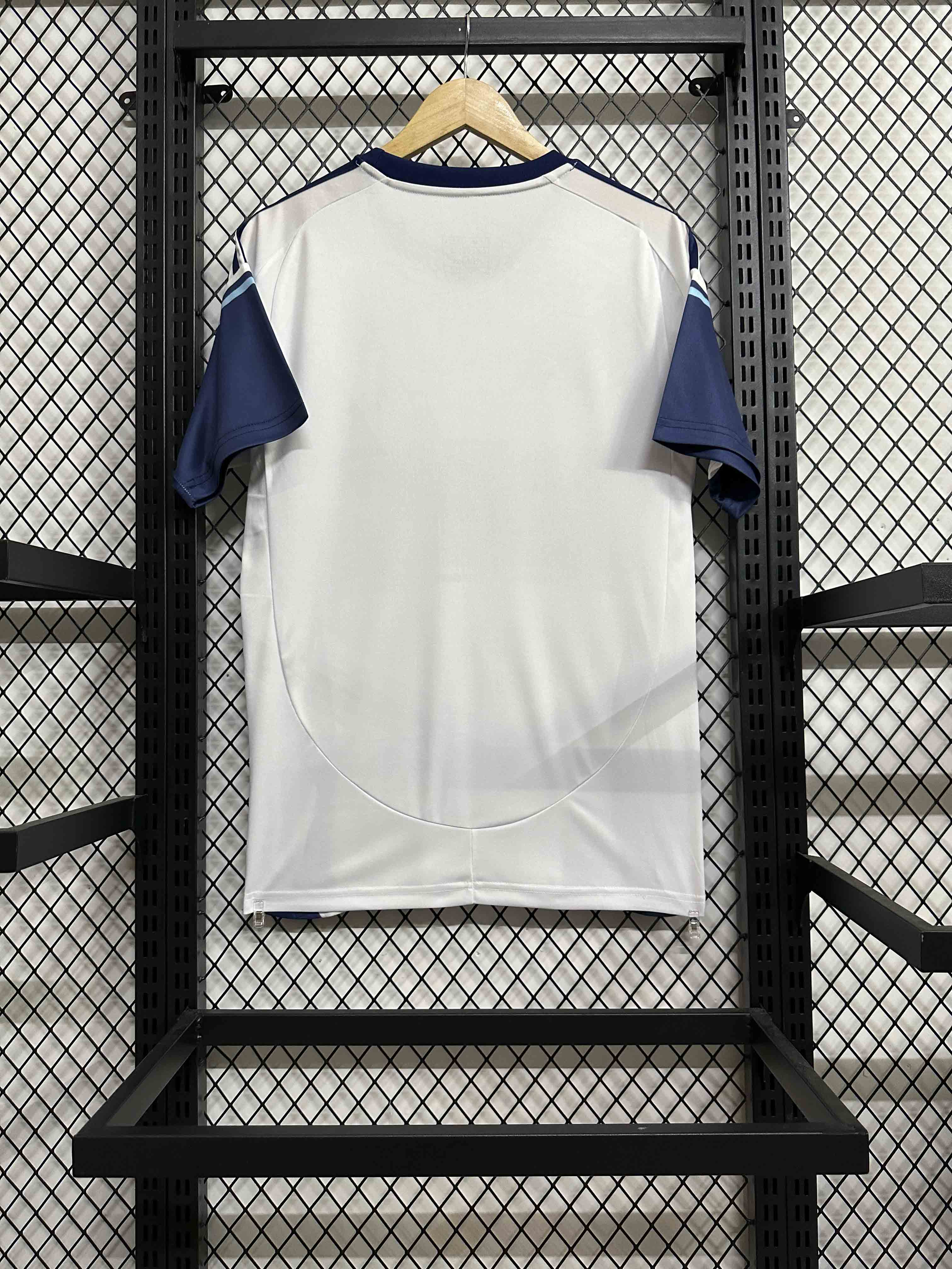 25-26 Vancouver home game