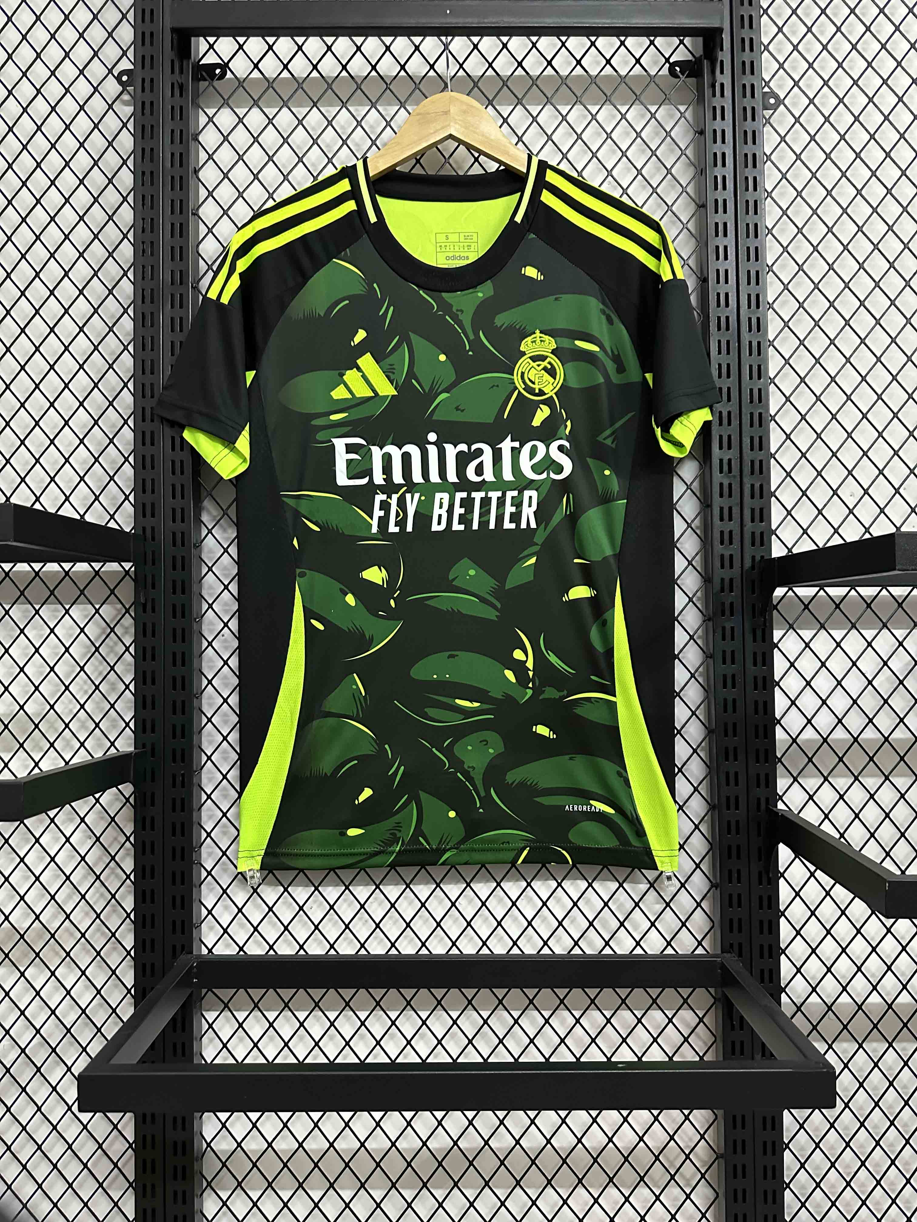 24-25 Real Madrid training uniform green S-4X