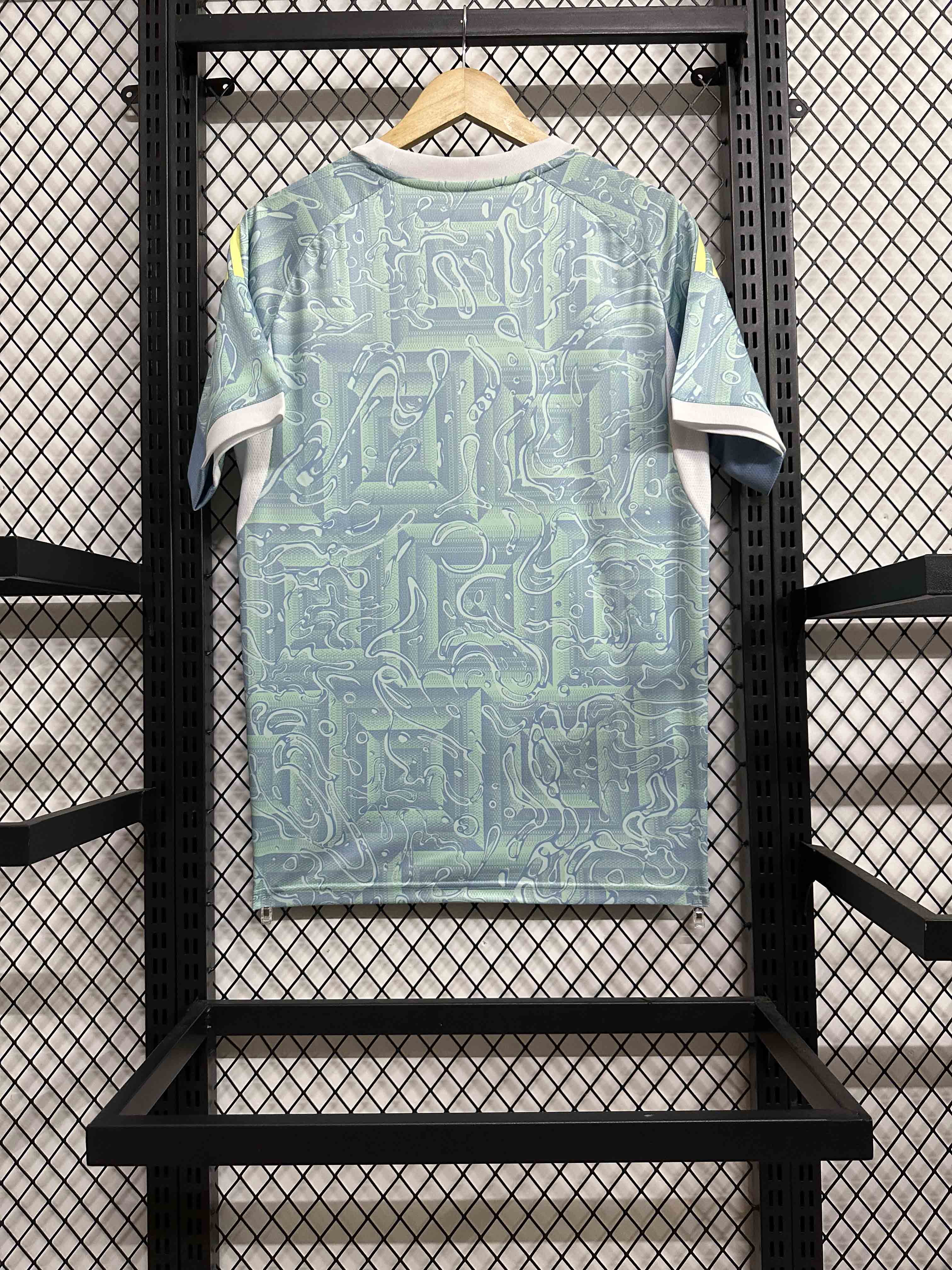 25-26 Juventus away game