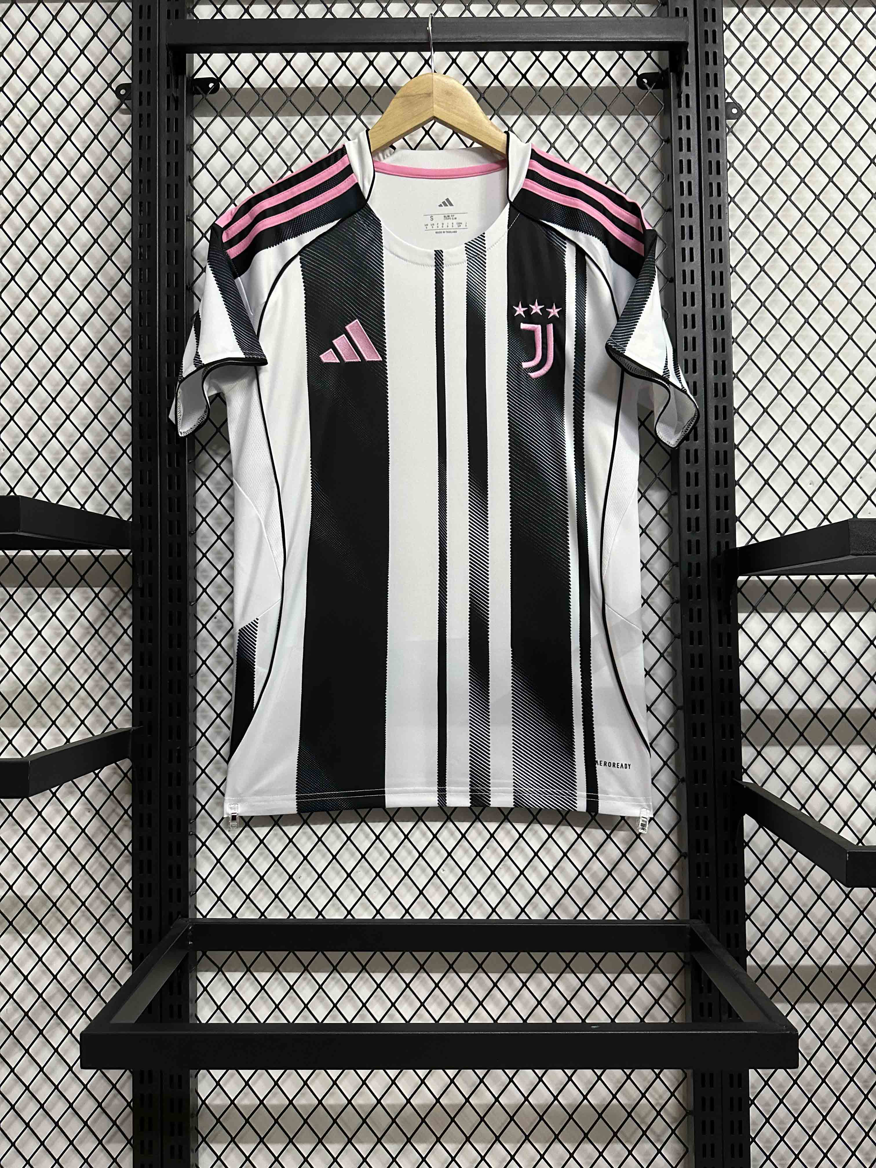 25-26 Juventus home game